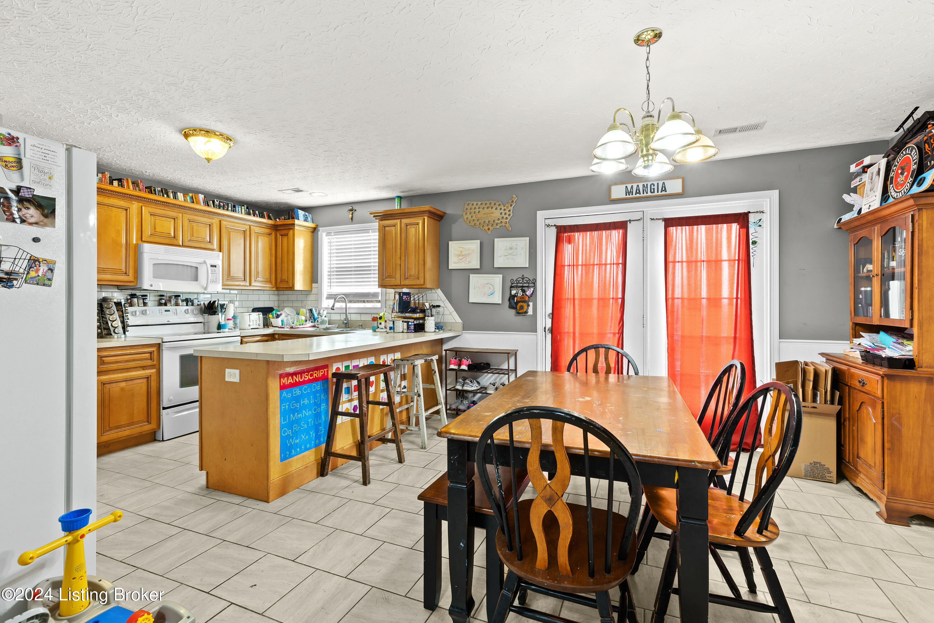 134 Alder Dr