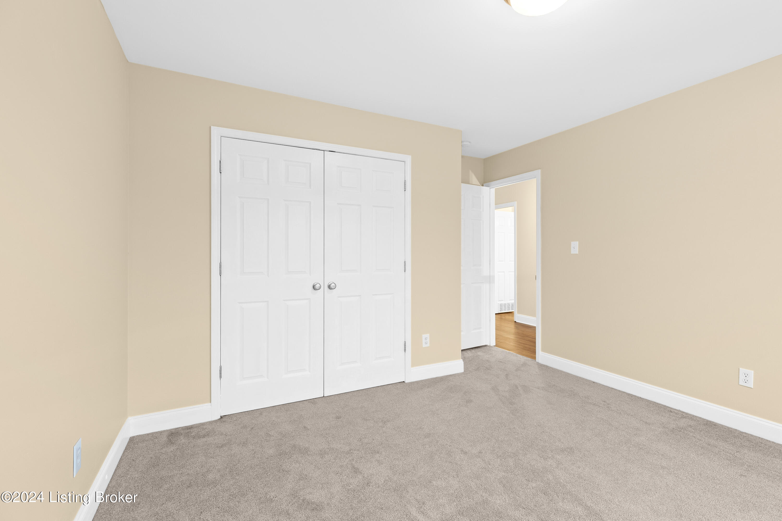 7121 Black Walnut Cir