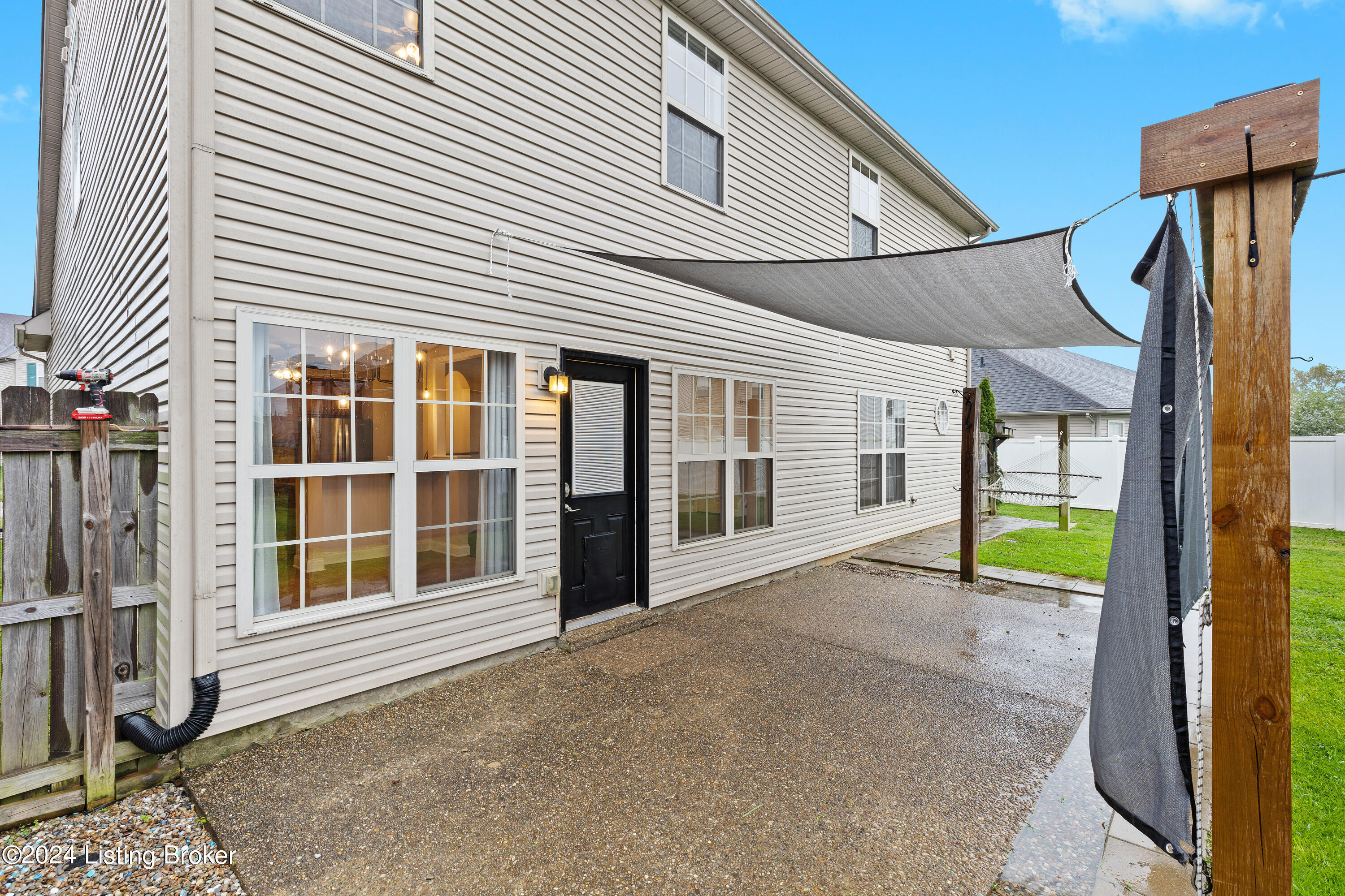 7121 Black Walnut Cir