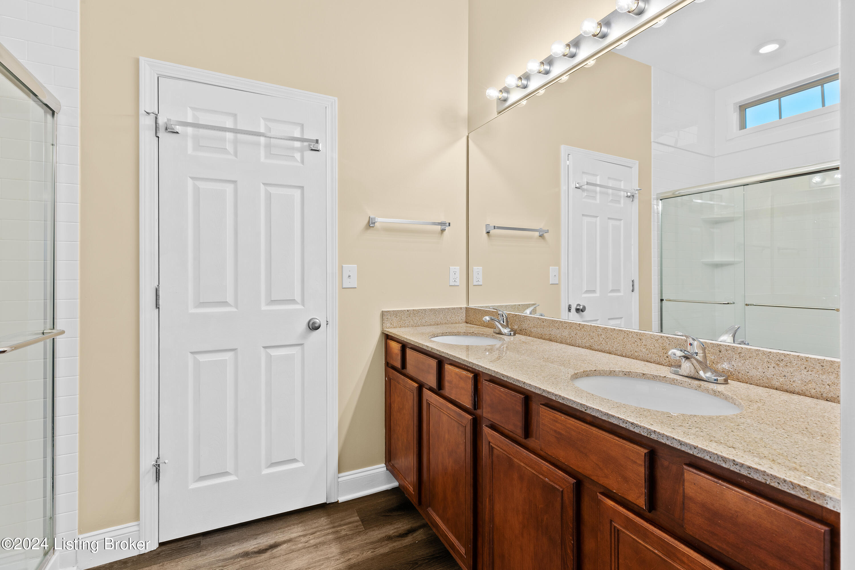 7121 Black Walnut Cir