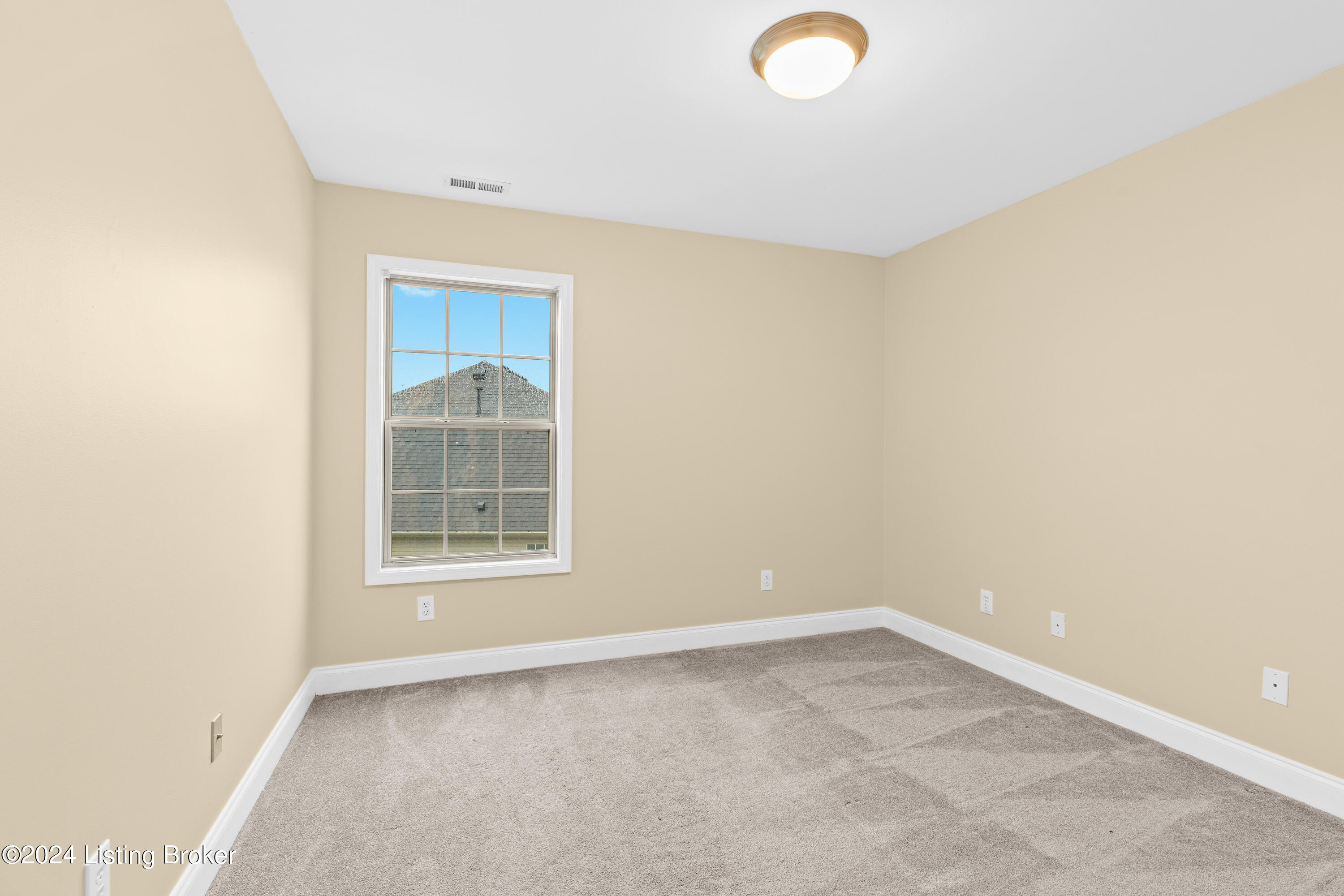 7121 Black Walnut Cir