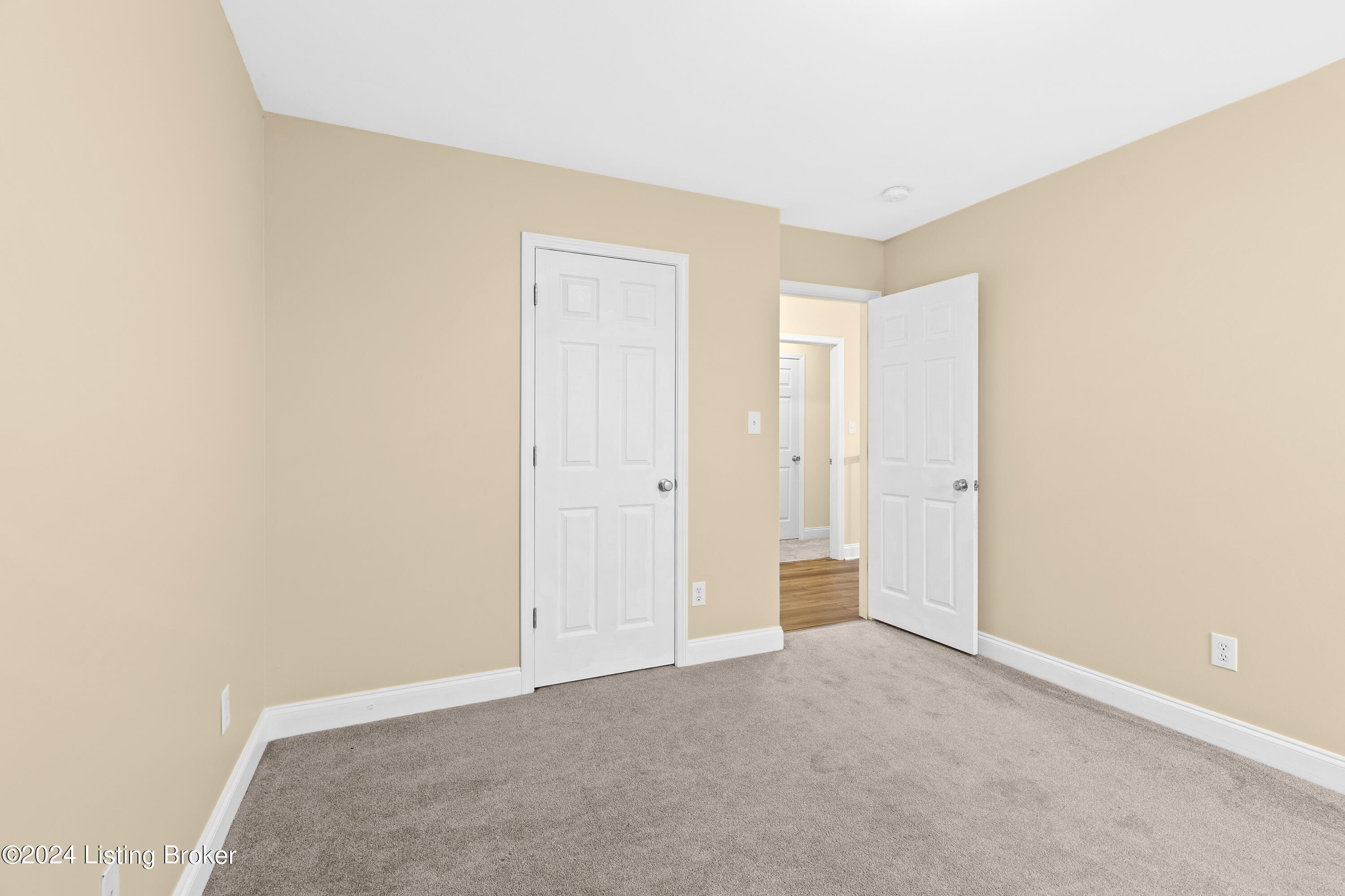 7121 Black Walnut Cir