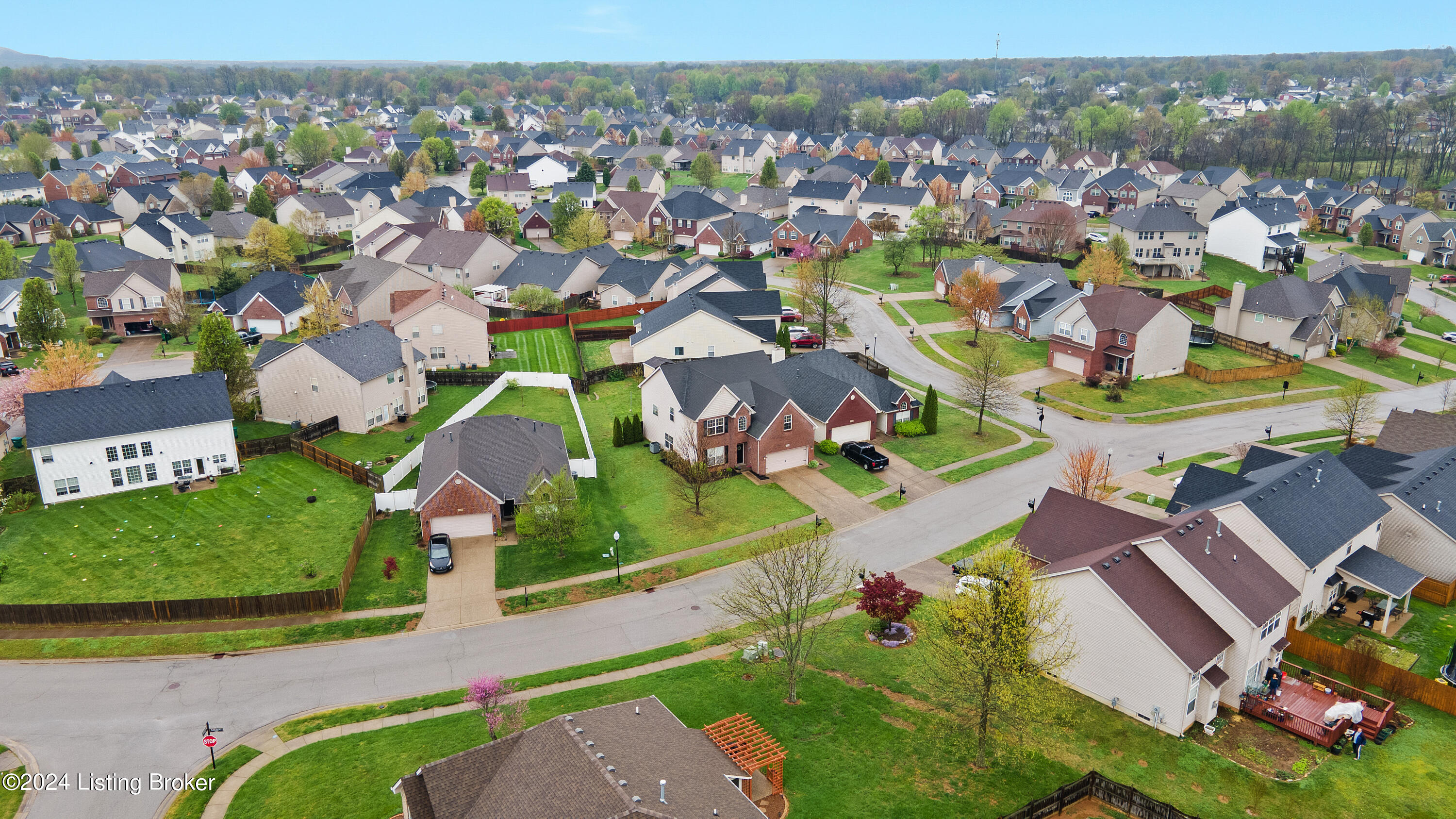 7121 Black Walnut Cir