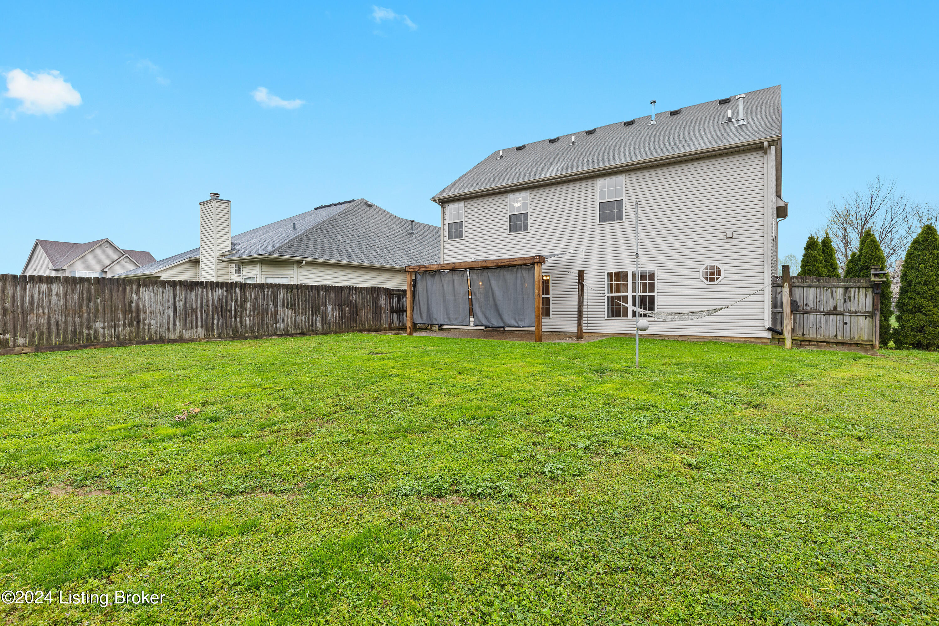 7121 Black Walnut Cir