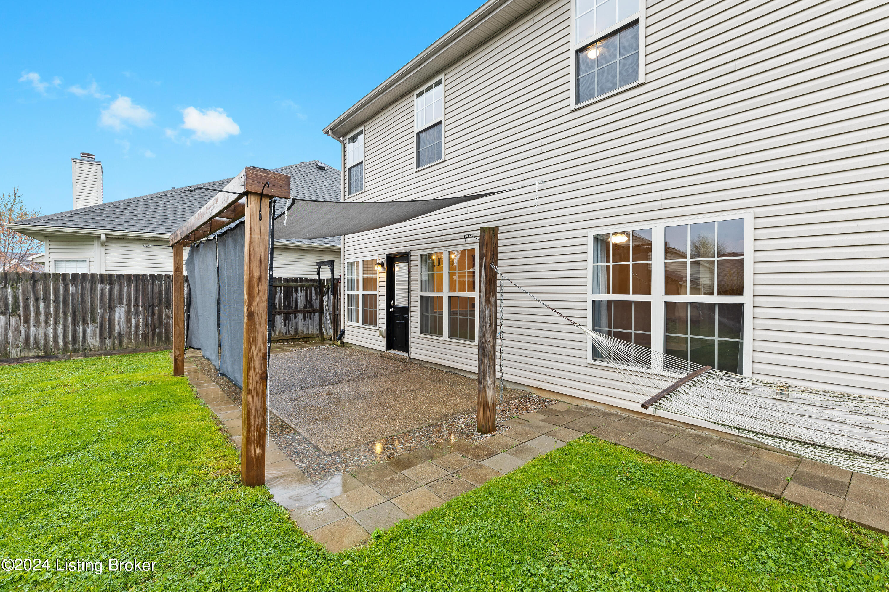 7121 Black Walnut Cir