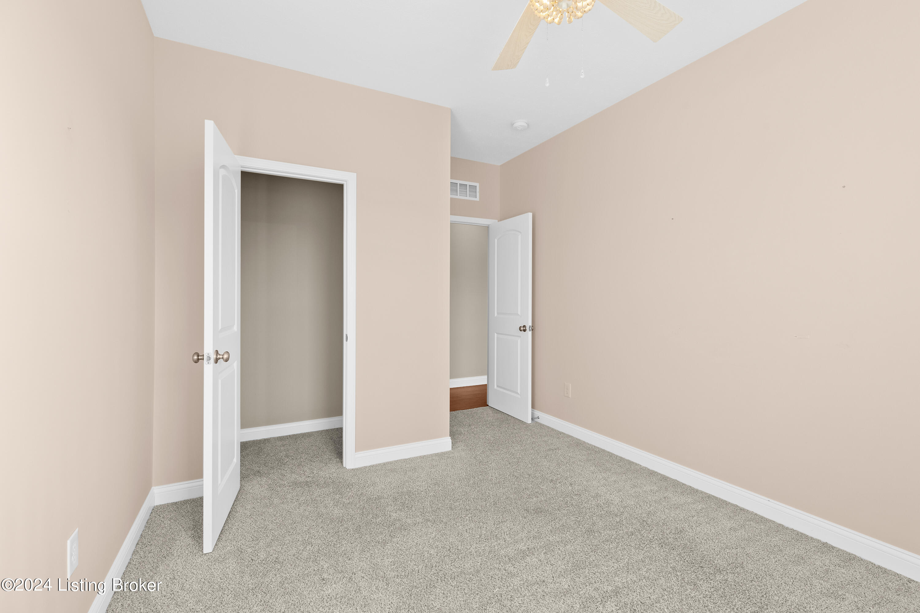 1208 Summit Parks Dr