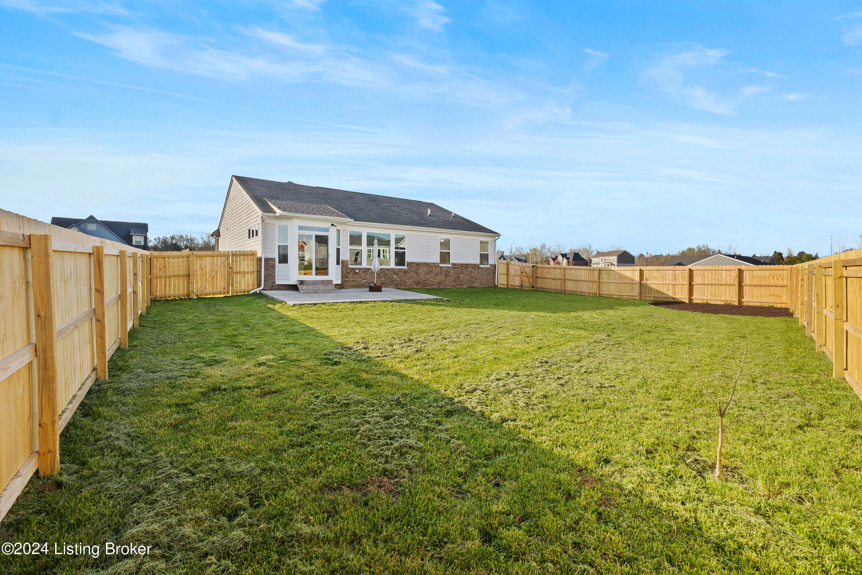 1208 Summit Parks Dr