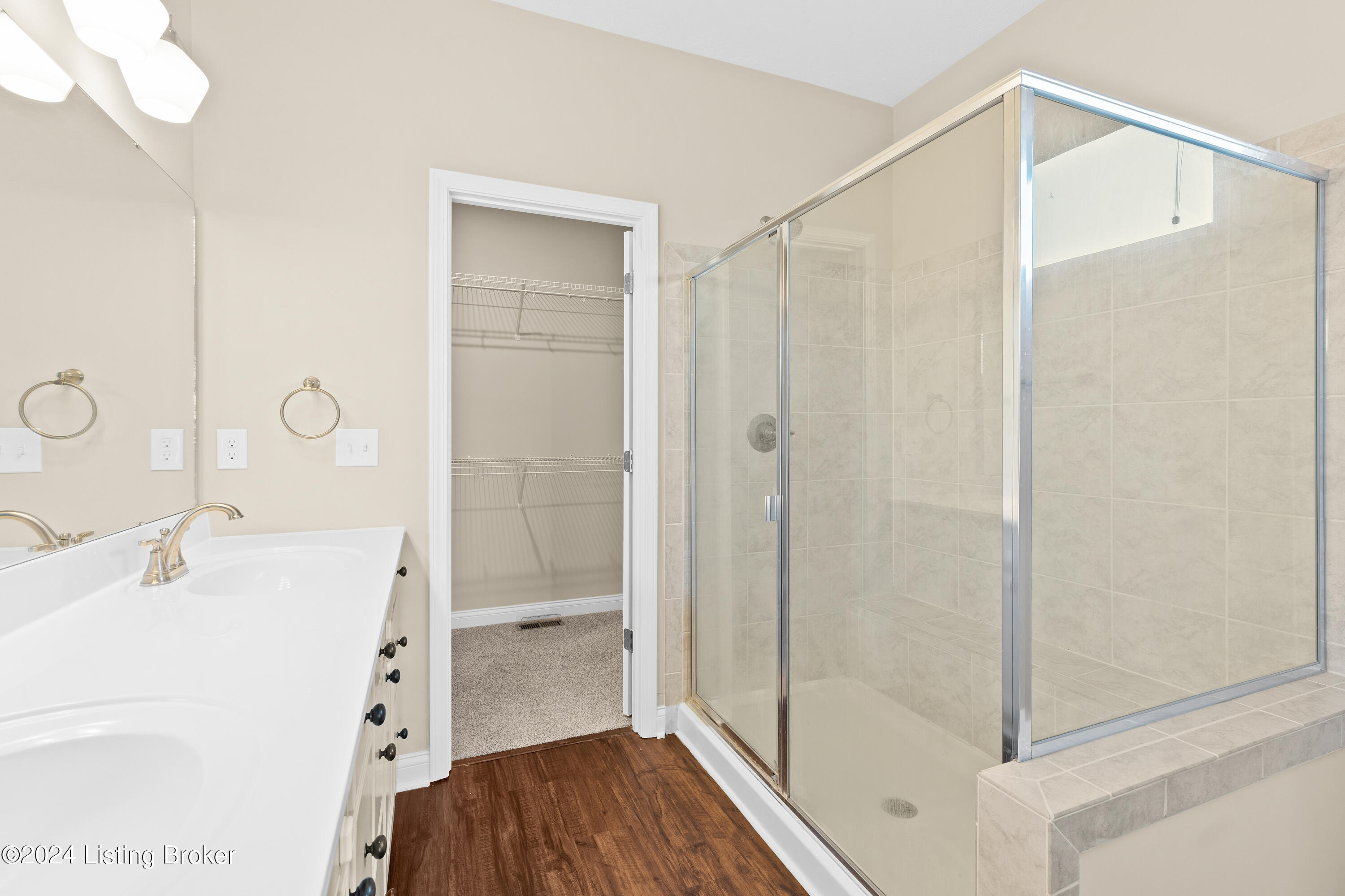 1208 Summit Parks Dr