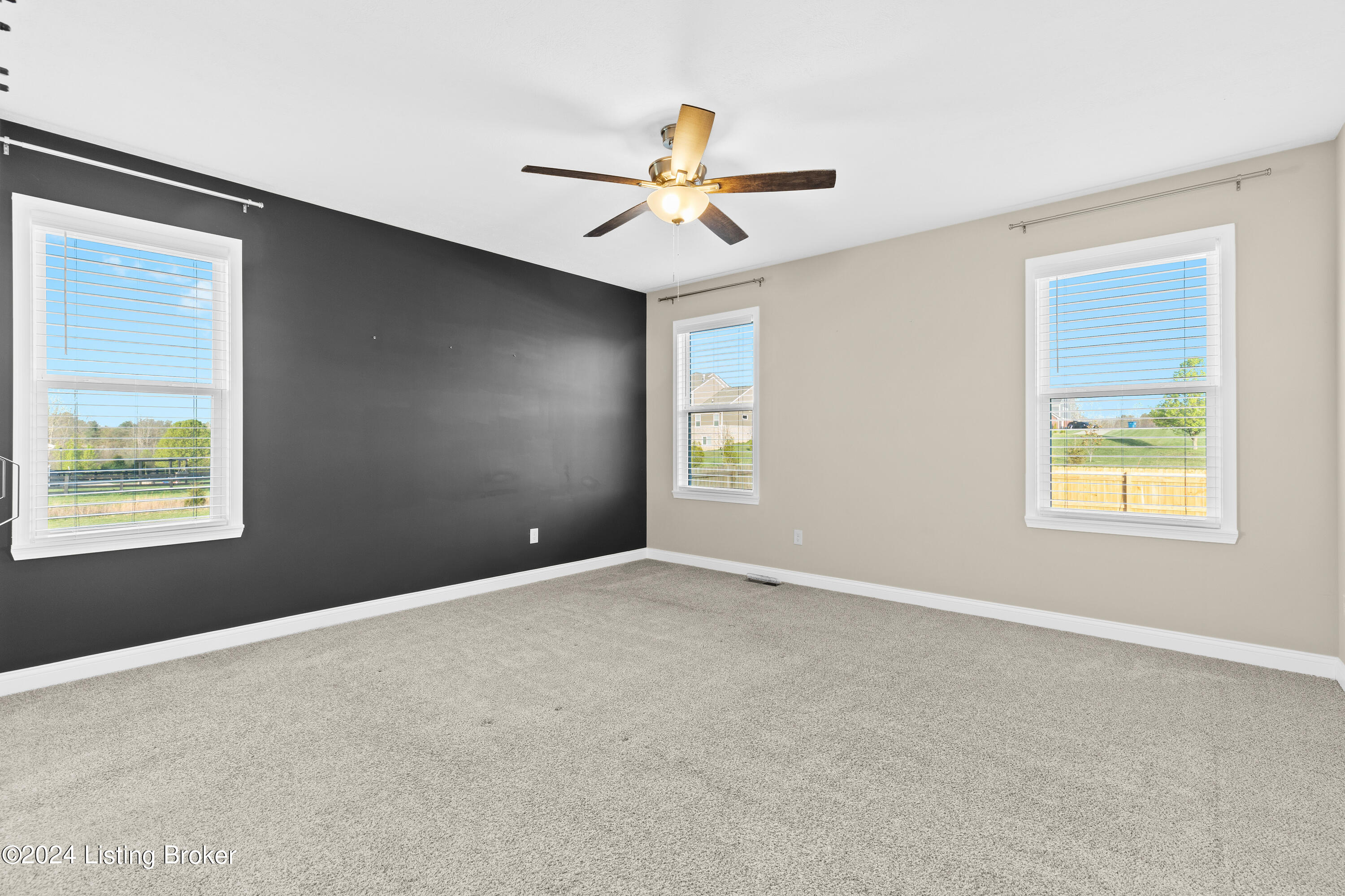 1208 Summit Parks Dr