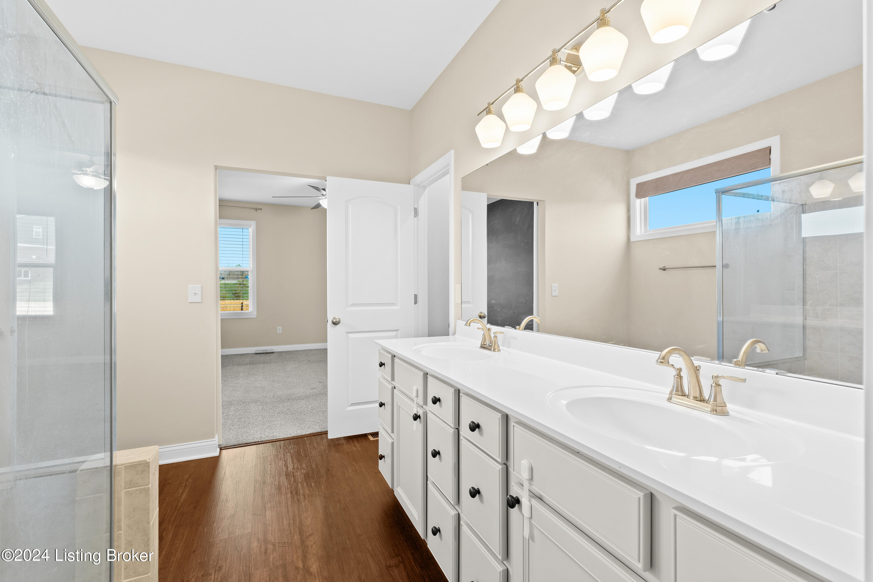 1208 Summit Parks Dr