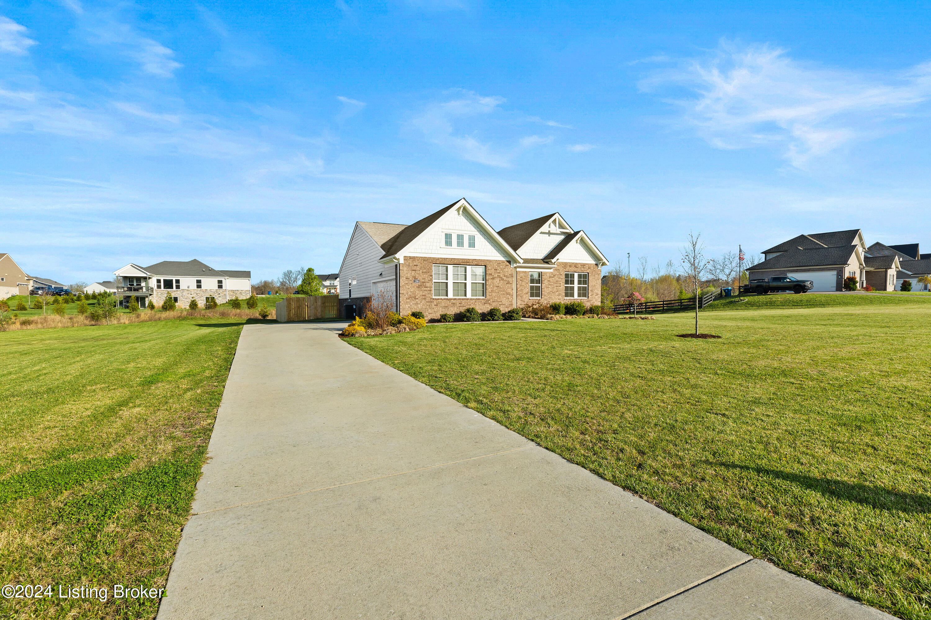 1208 Summit Parks Dr