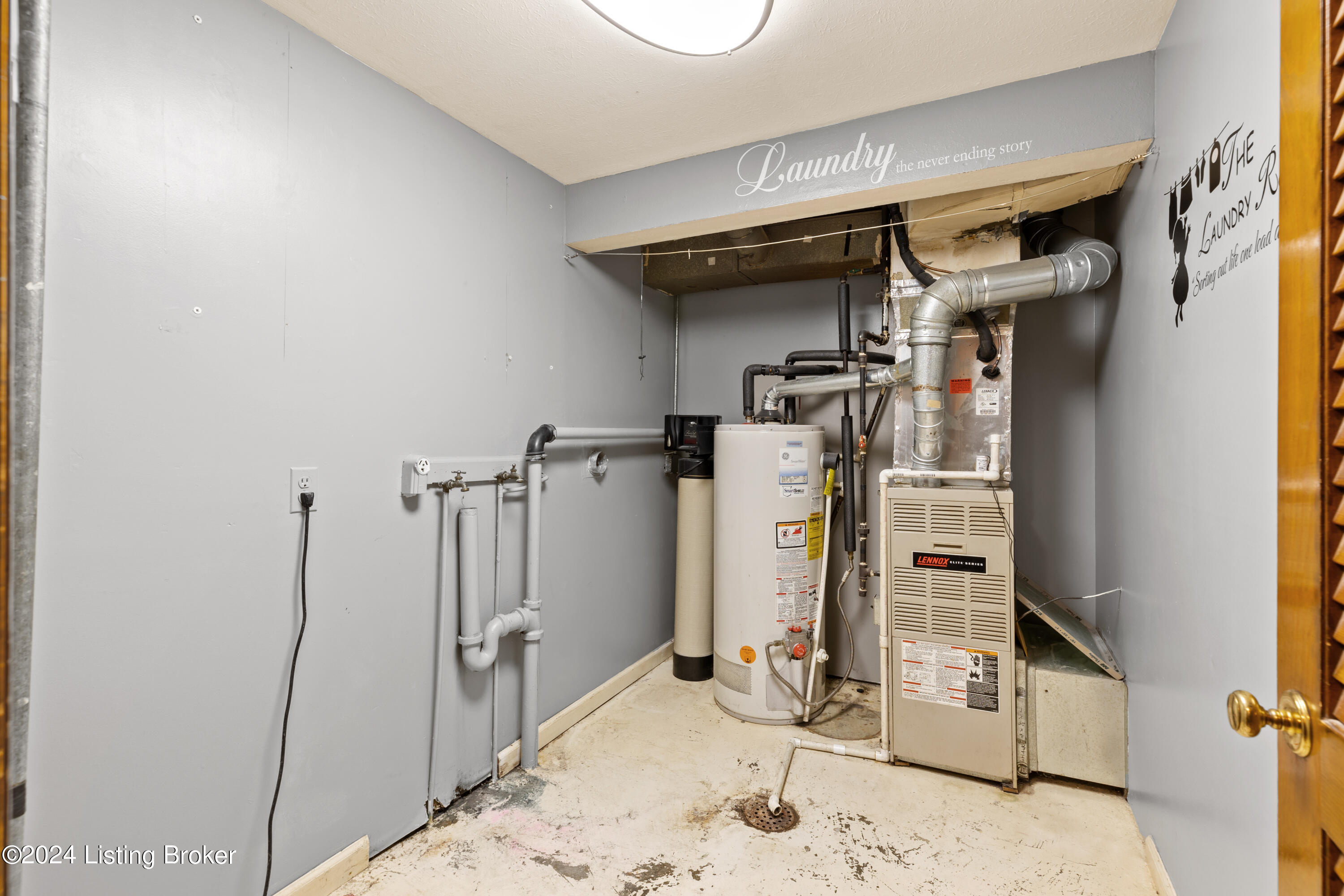 6815 Orange Blossom Rd