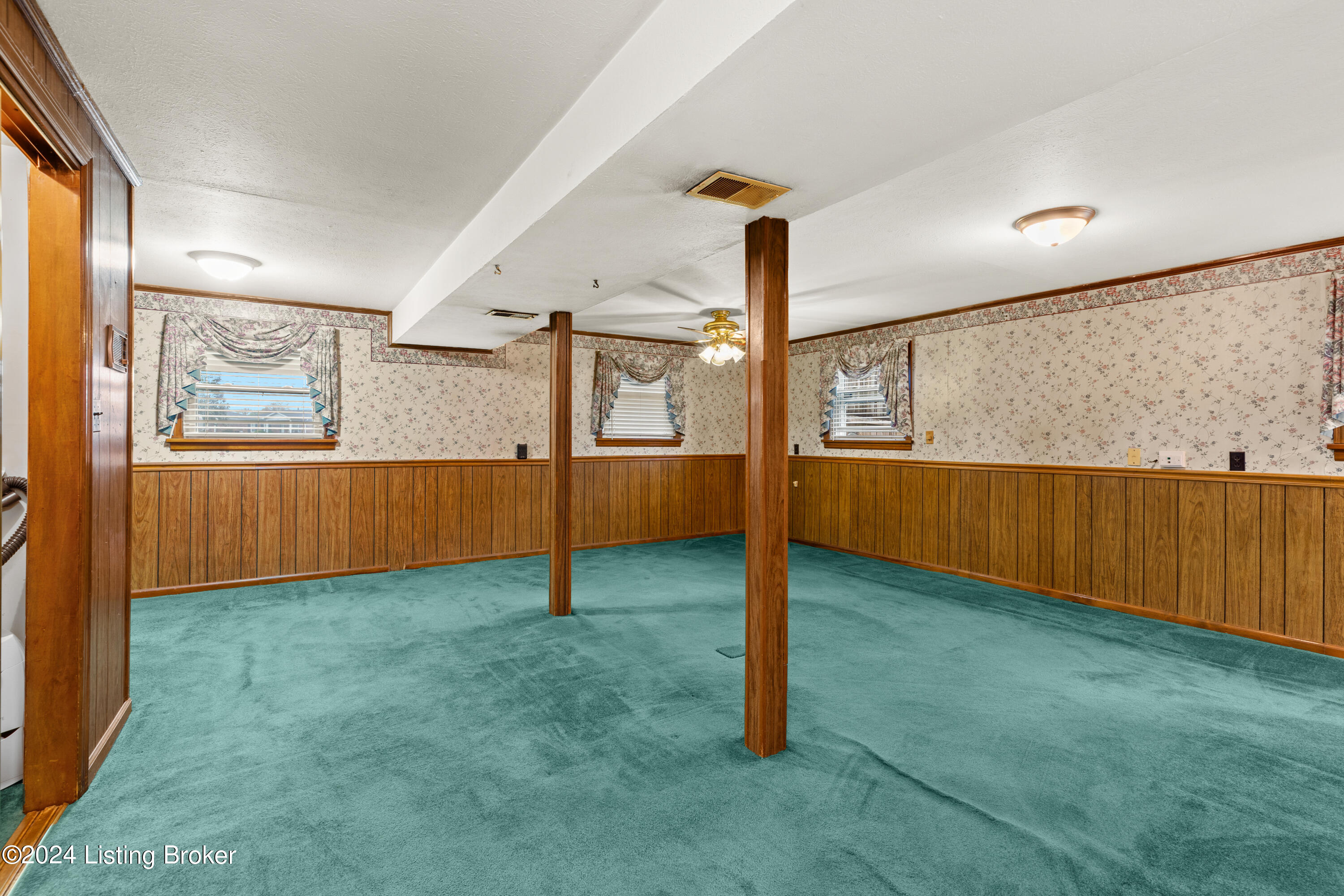 6815 Orange Blossom Rd