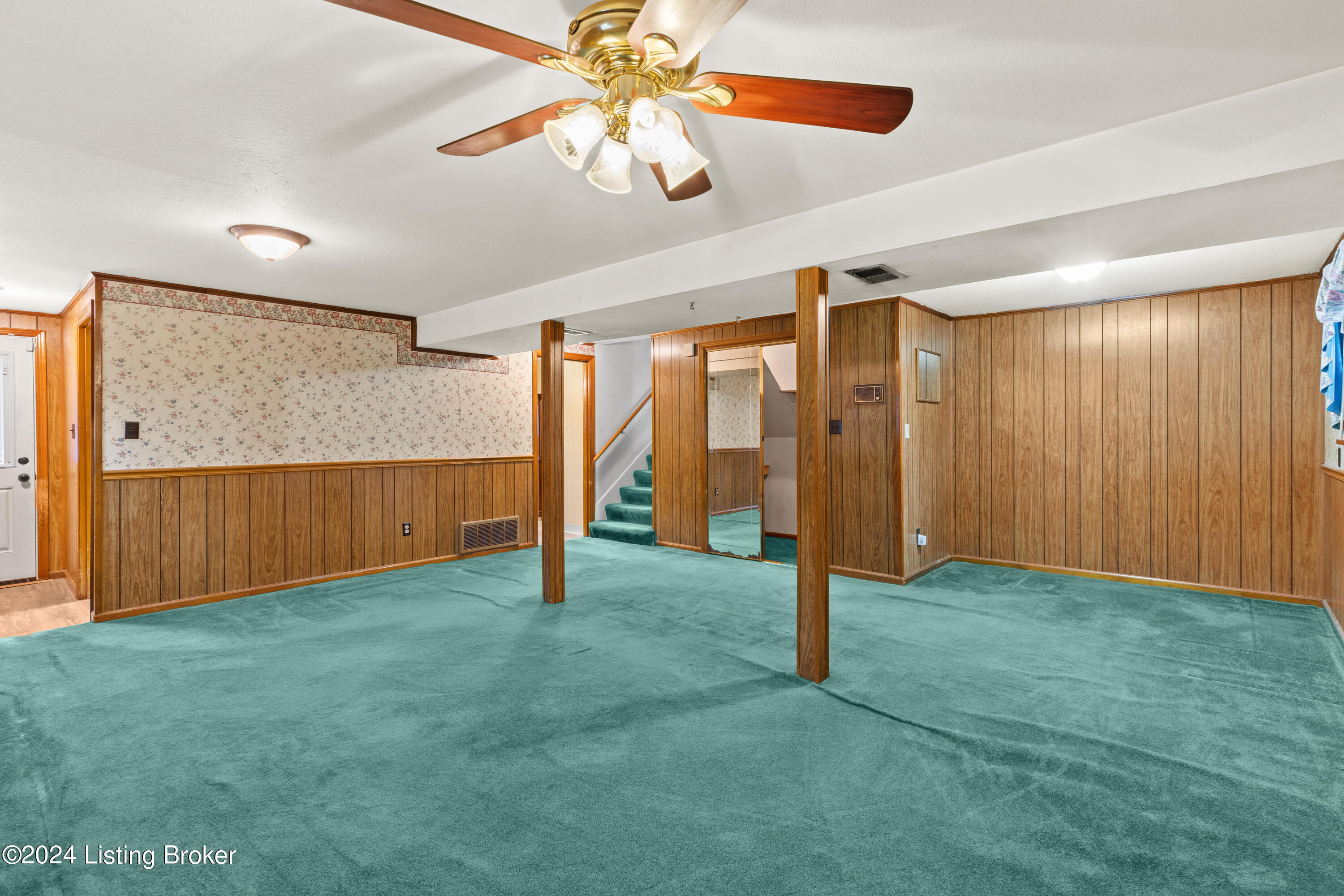 6815 Orange Blossom Rd