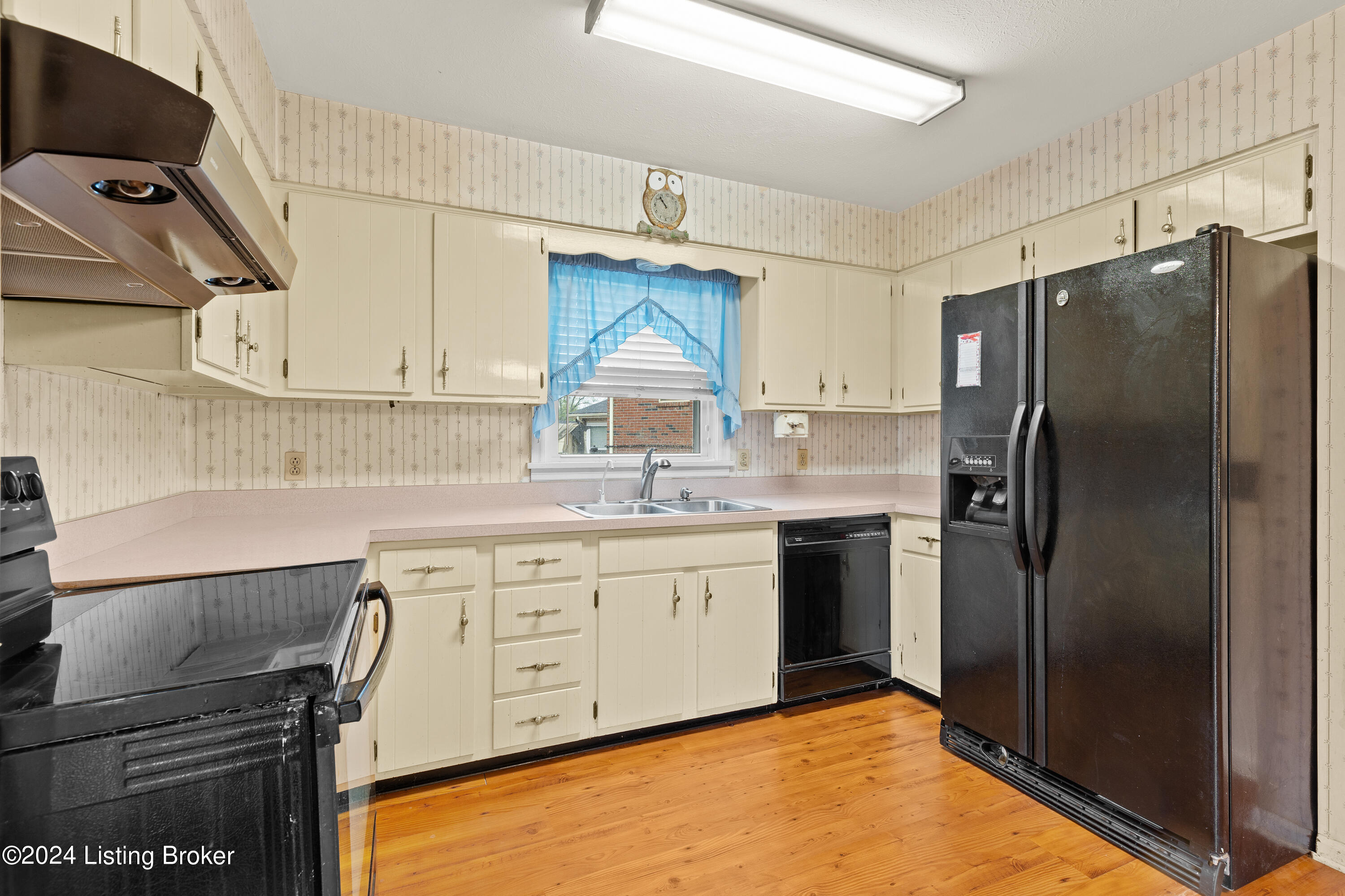 6815 Orange Blossom Rd