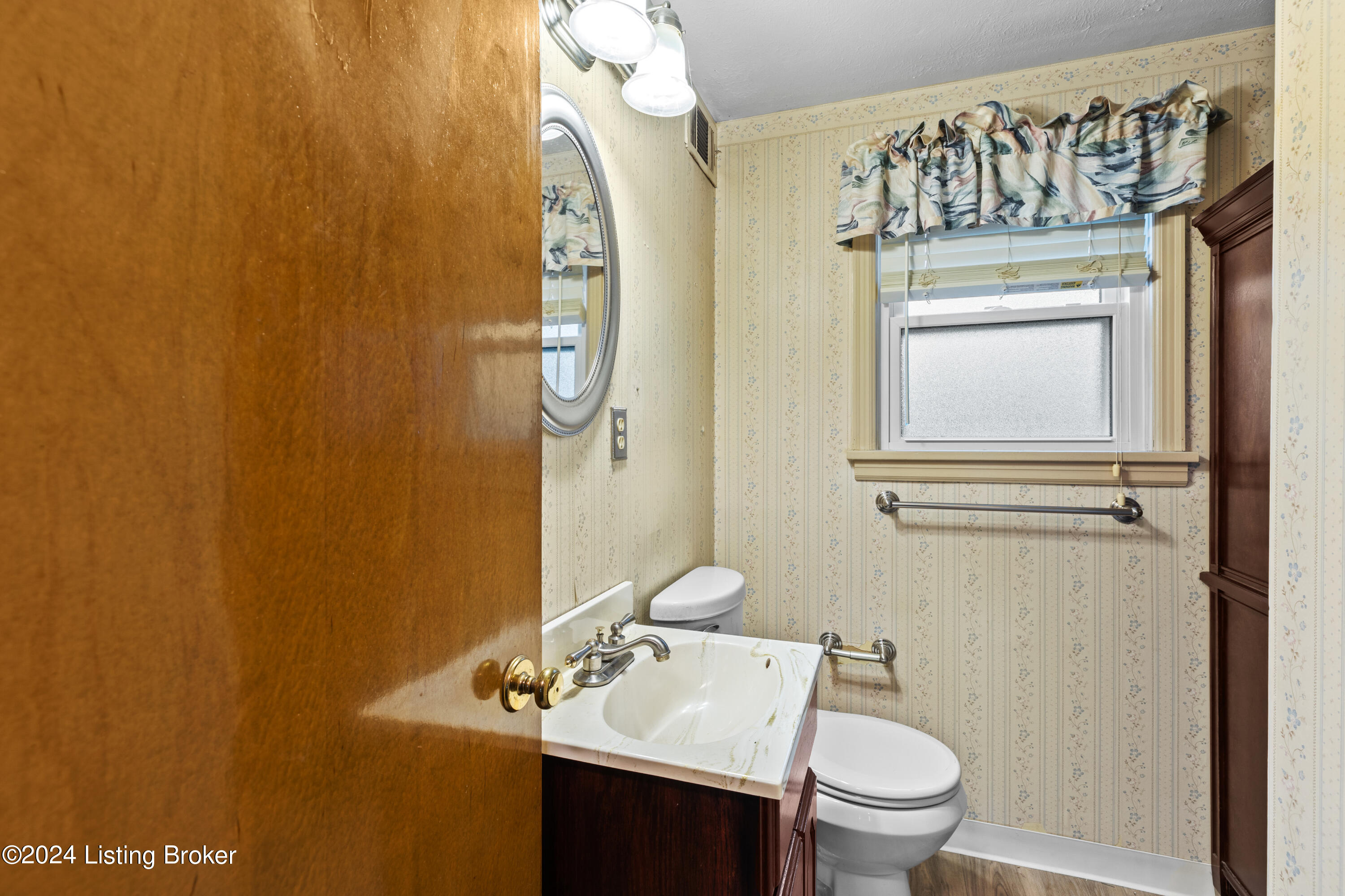 6815 Orange Blossom Rd