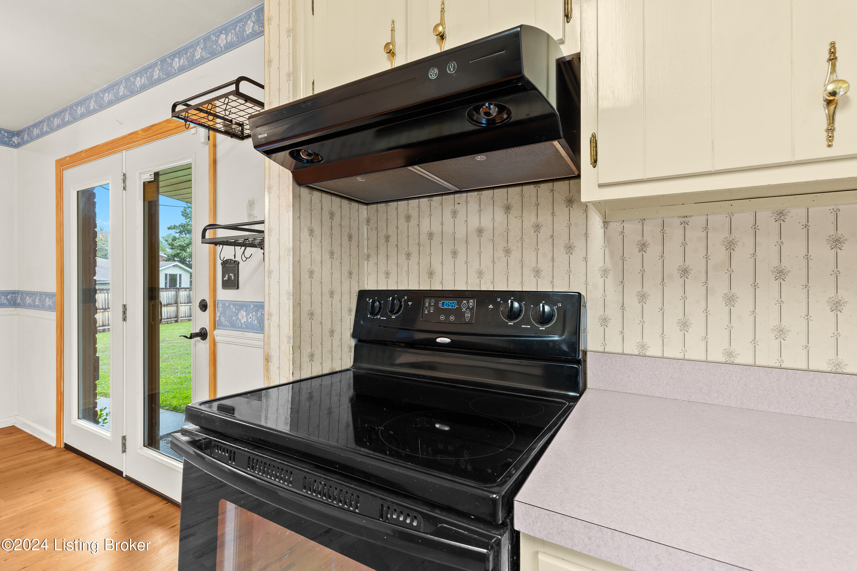 6815 Orange Blossom Rd