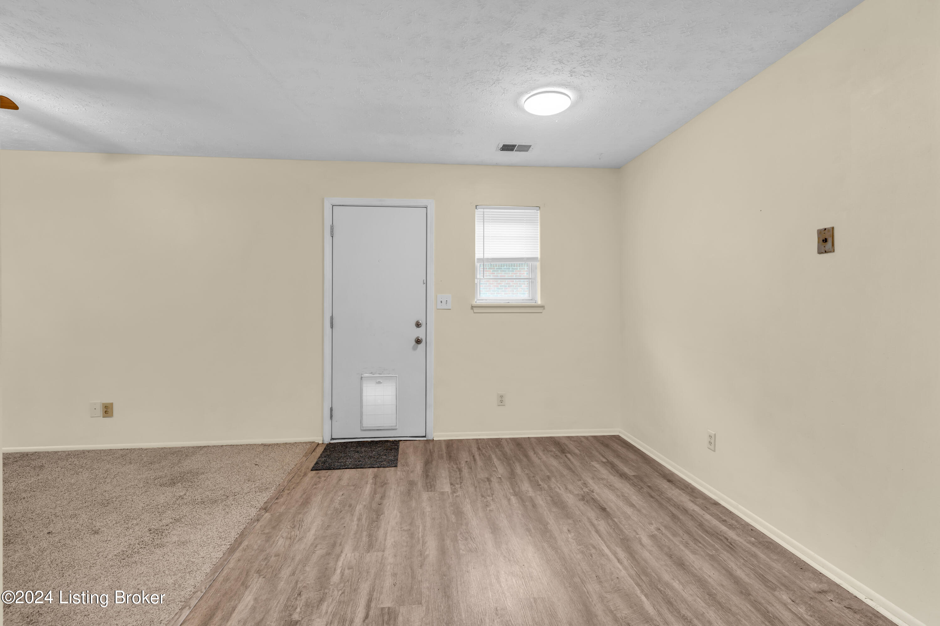 11009 Waycross Ave