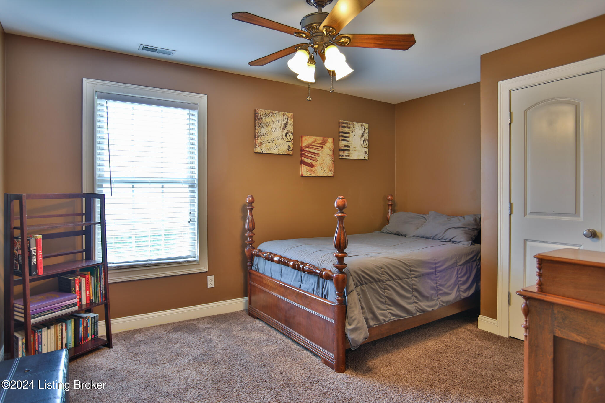 11307 Valley Cove Cir