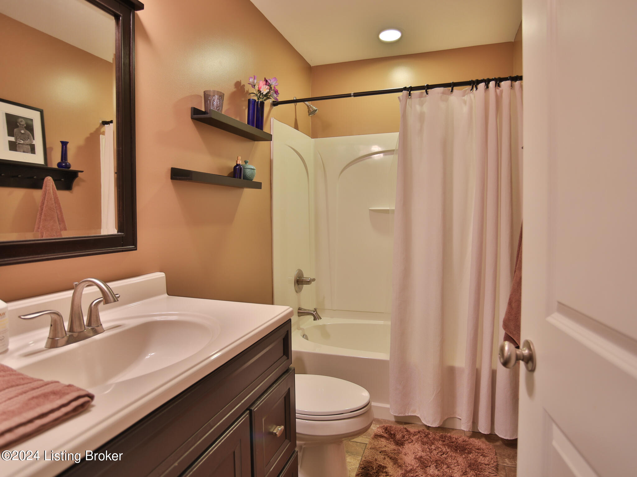 11307 Valley Cove Cir