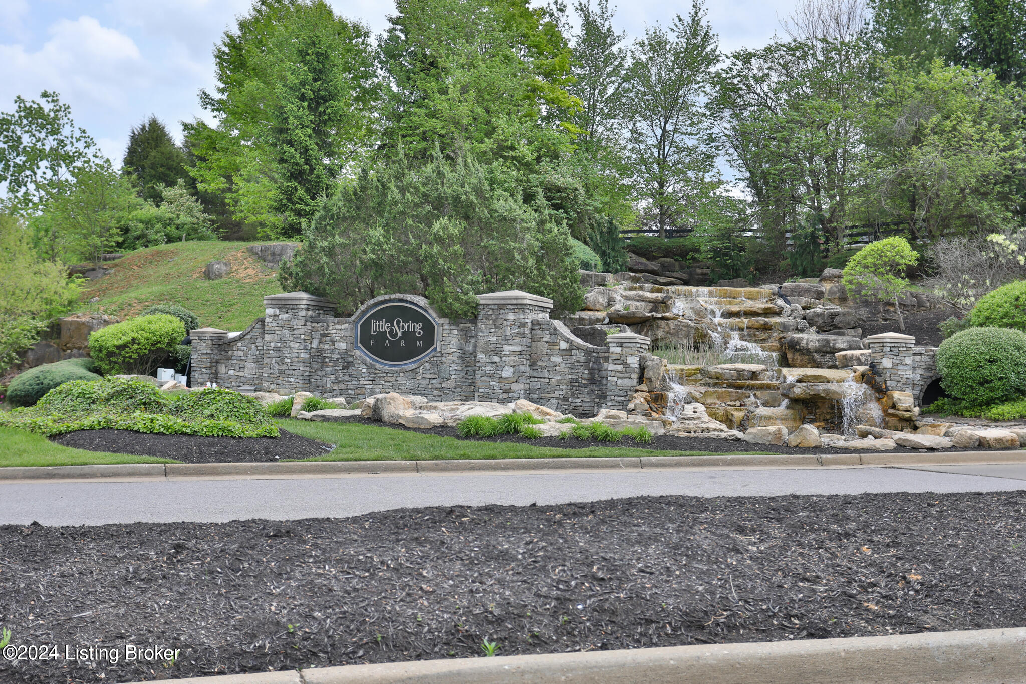 11307 Valley Cove Cir