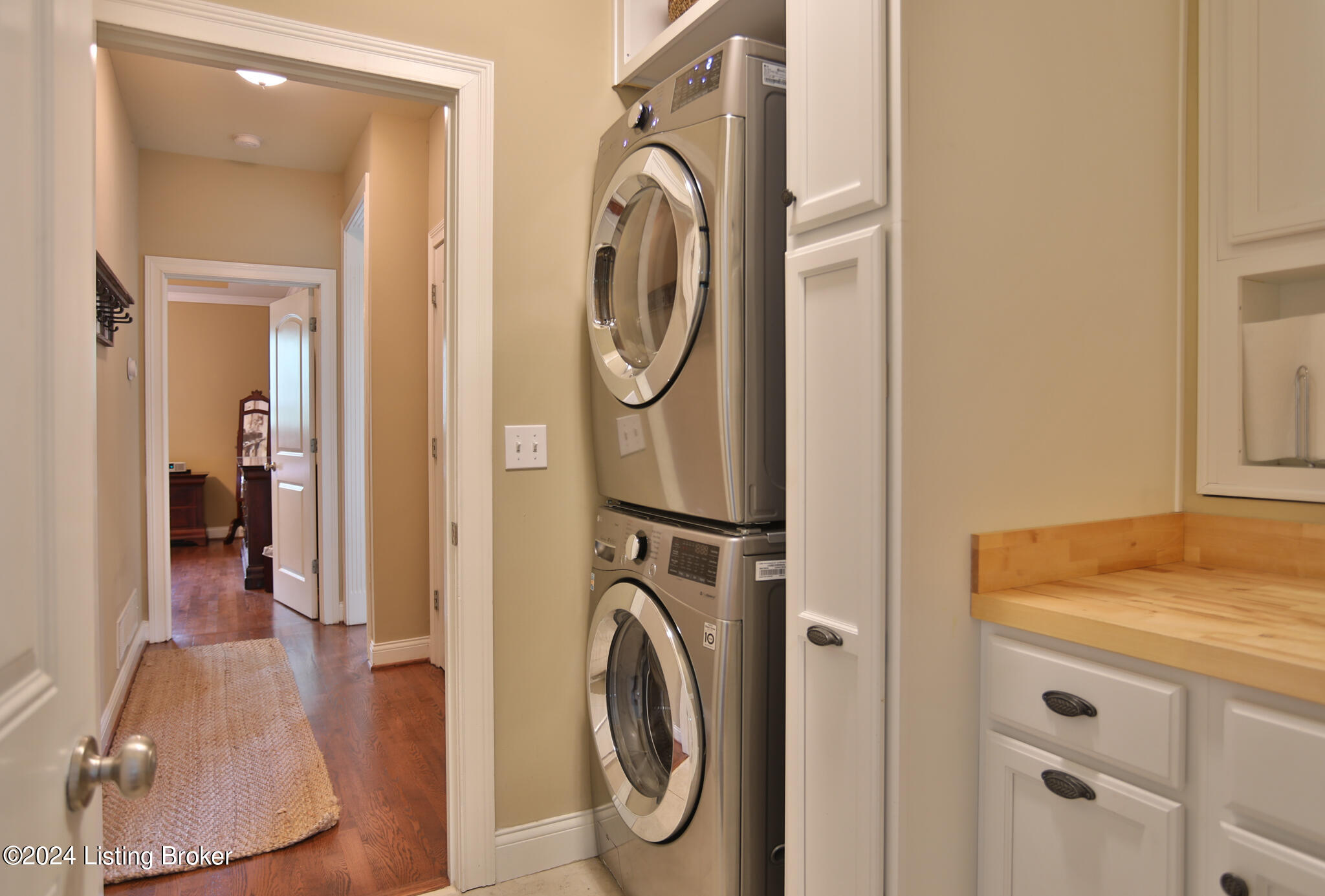 11307 Valley Cove Cir