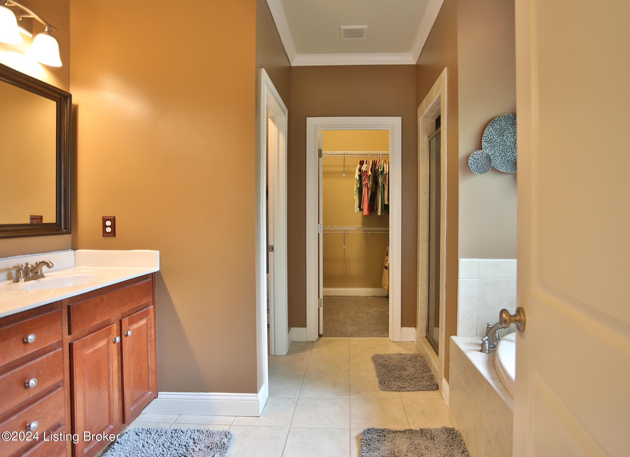11307 Valley Cove Cir