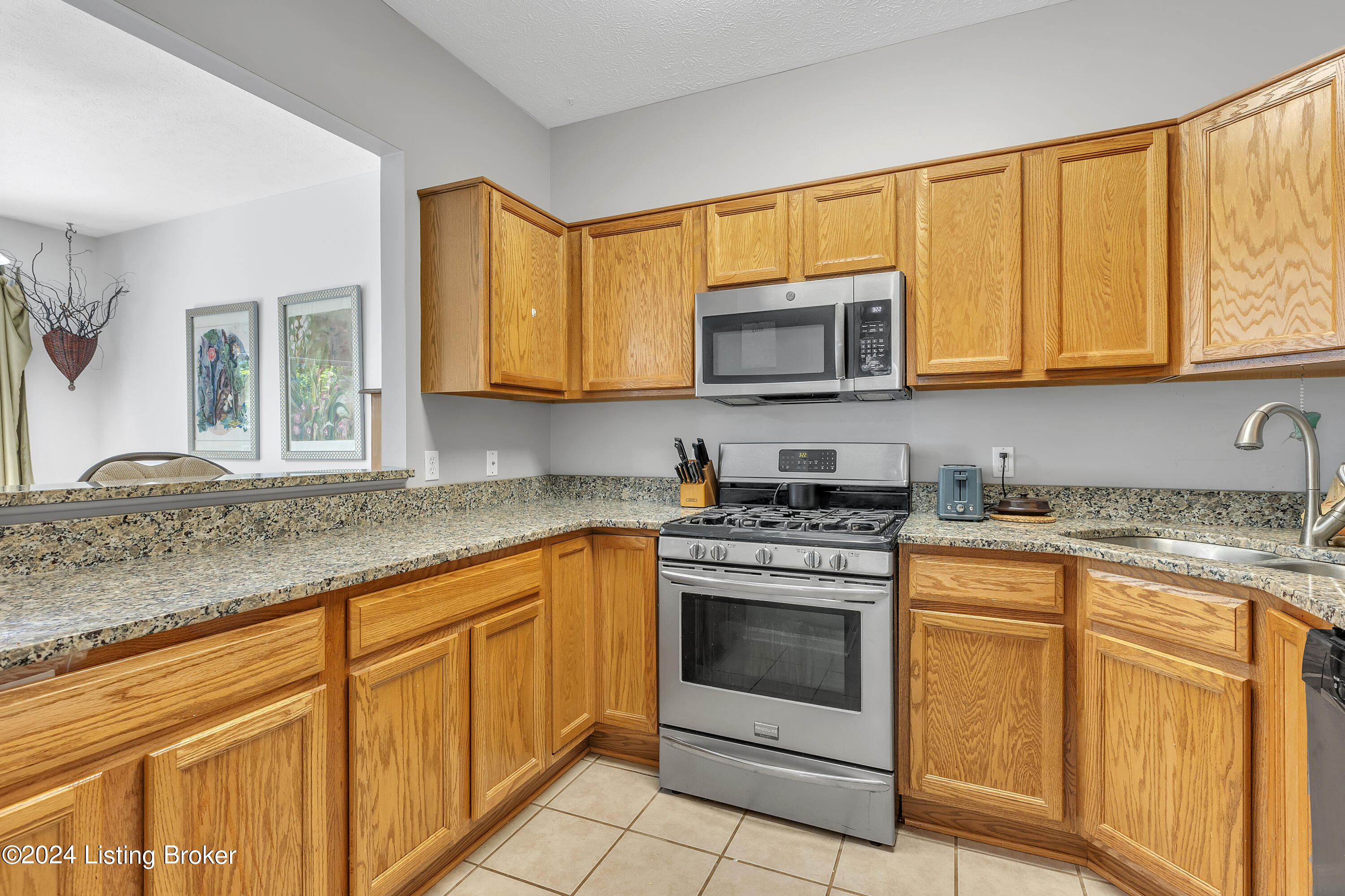 3416 Pinnacle Gardens Dr