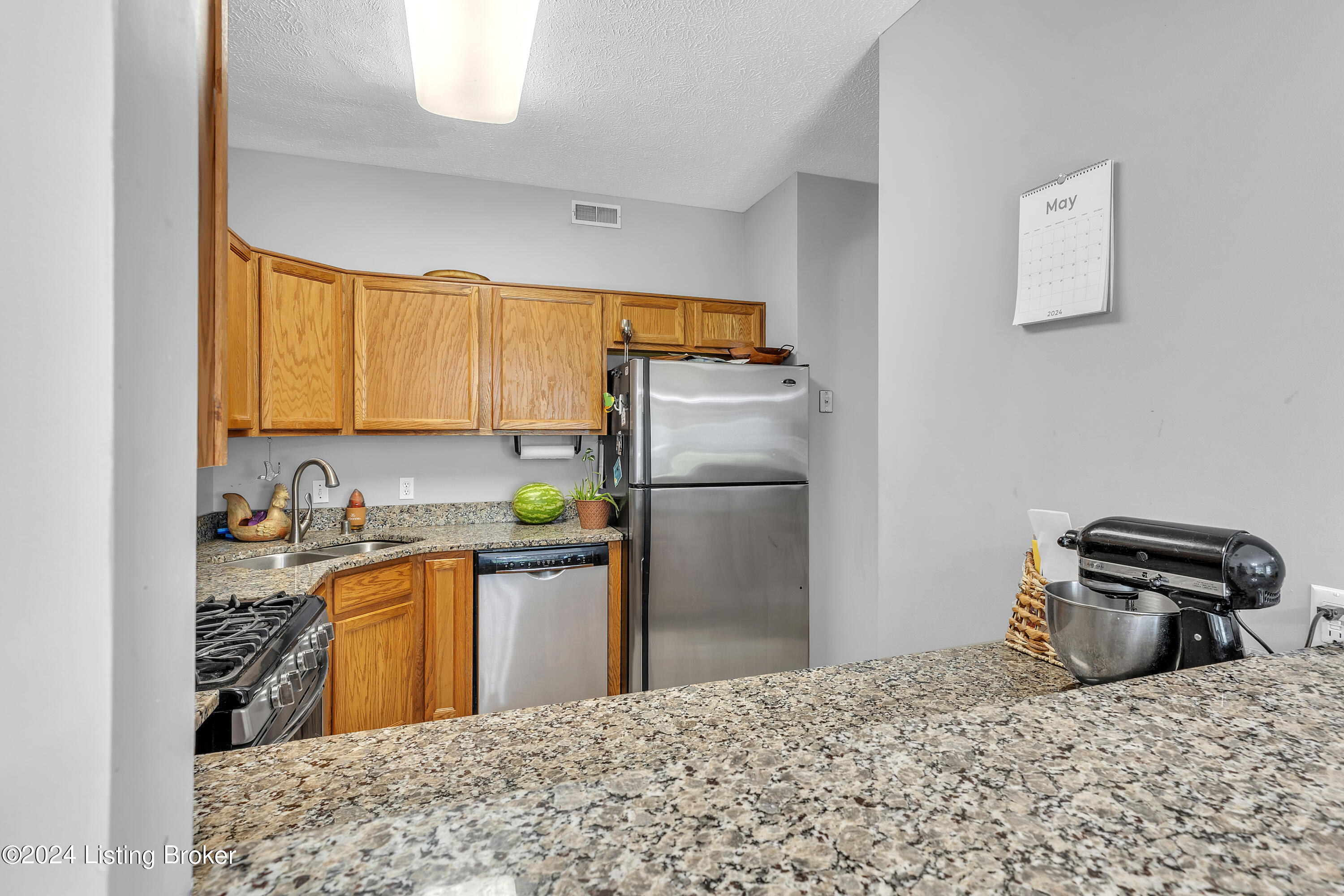 3416 Pinnacle Gardens Dr