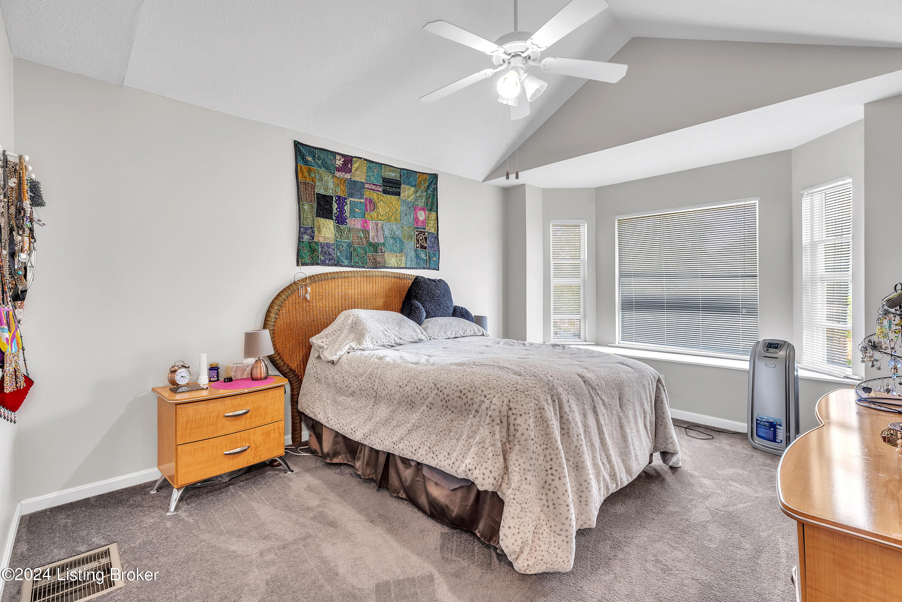 3416 Pinnacle Gardens Dr