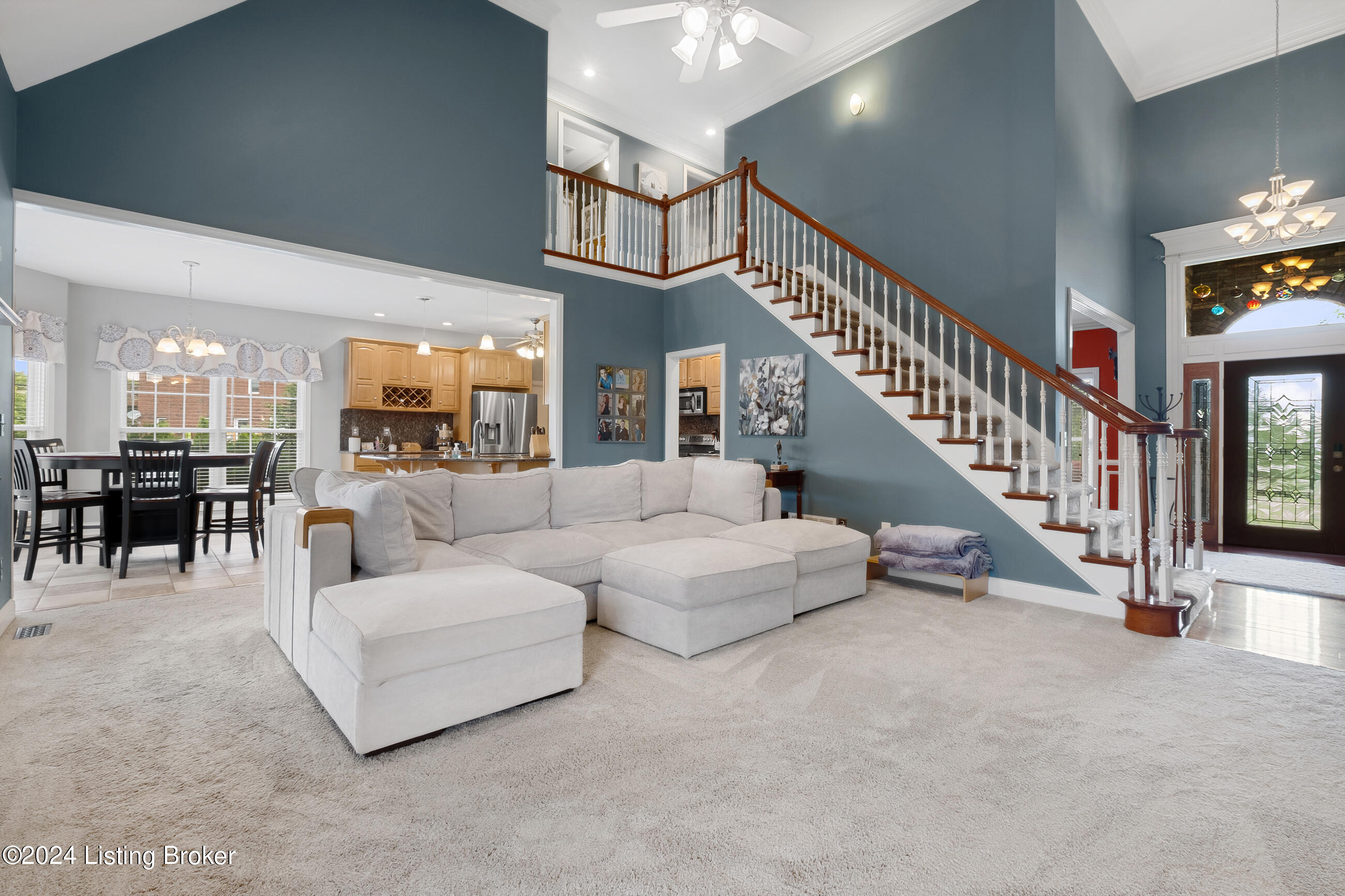 260 Kingswood Ct