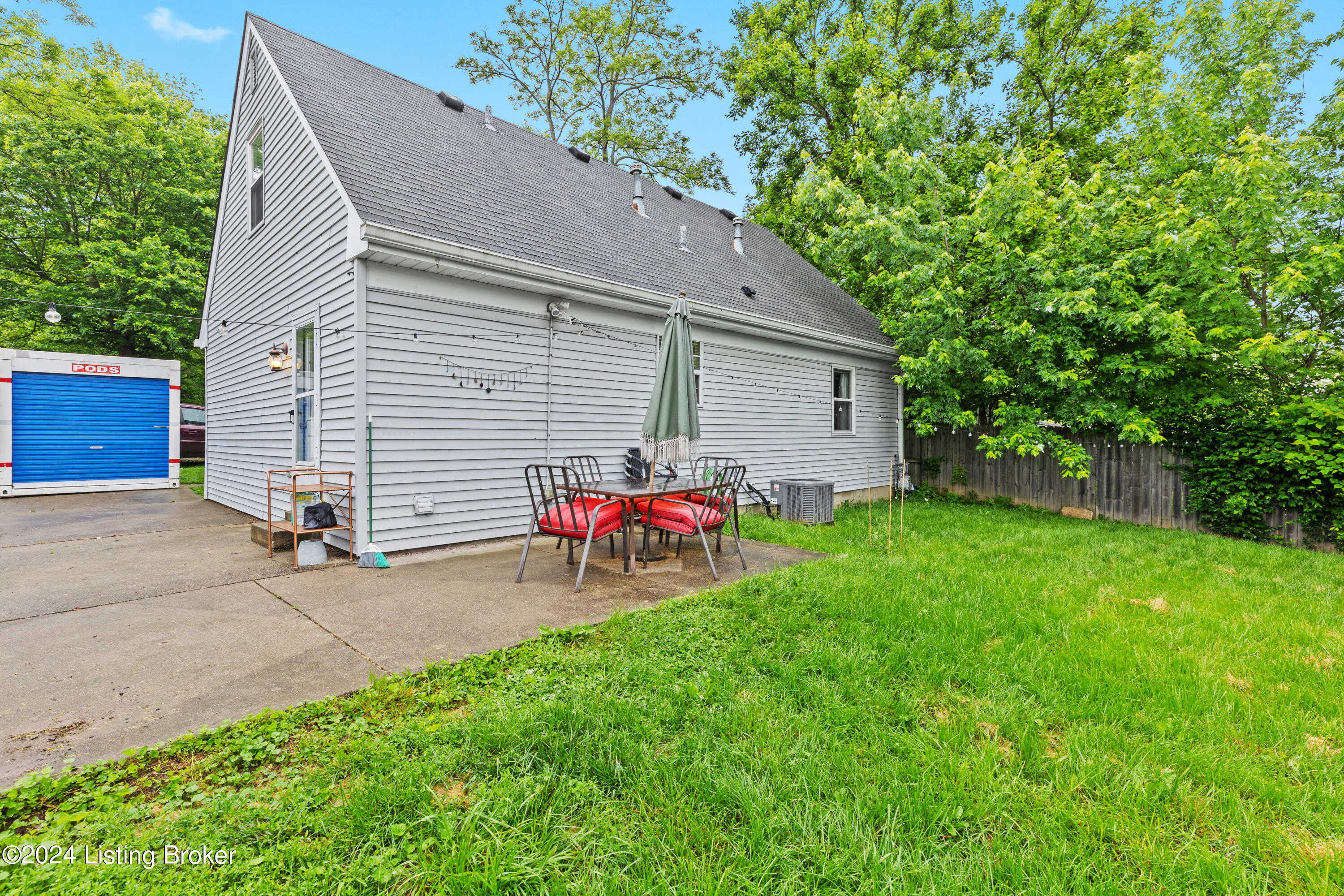 804 Monroe St