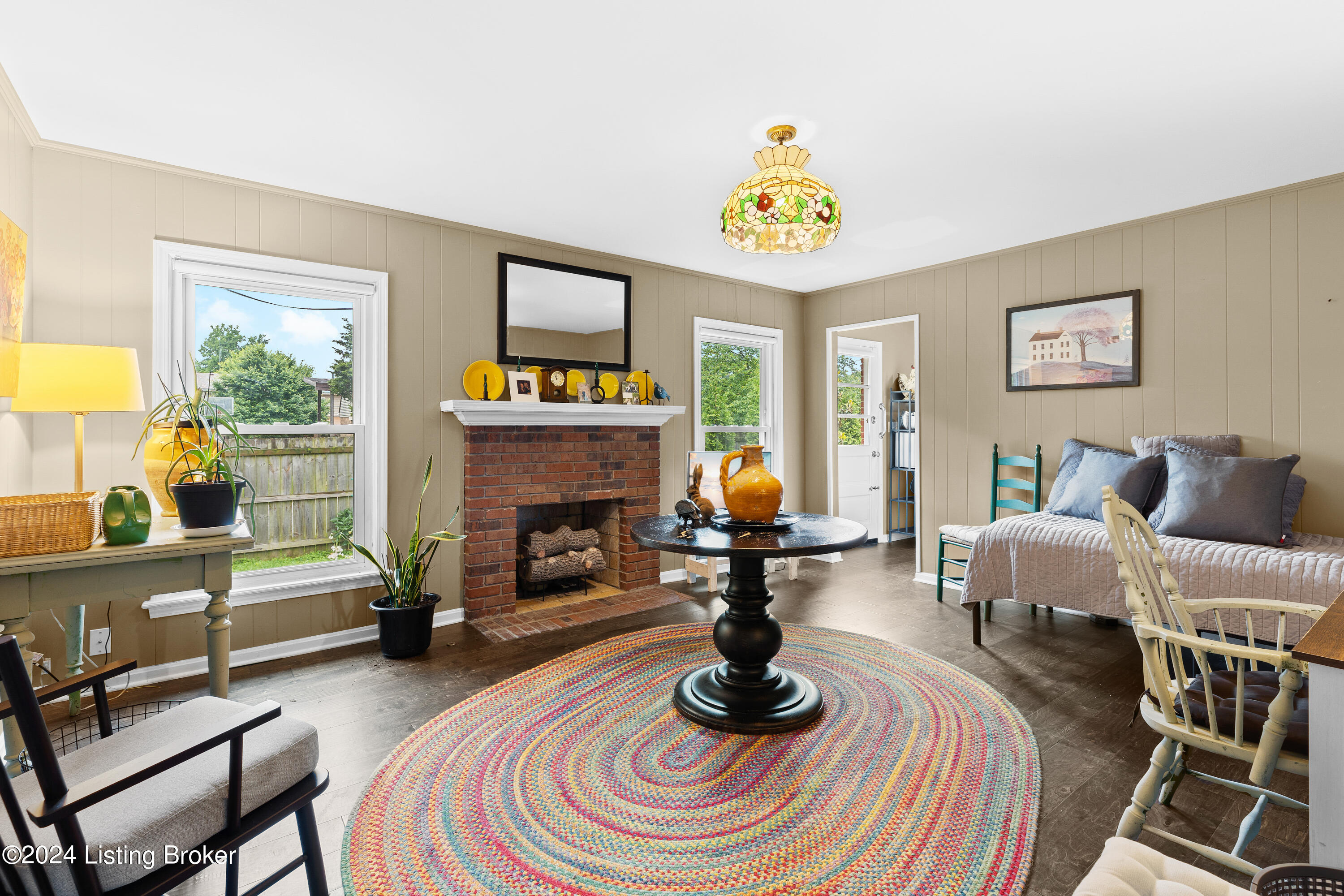 1216 Abbeywood Rd