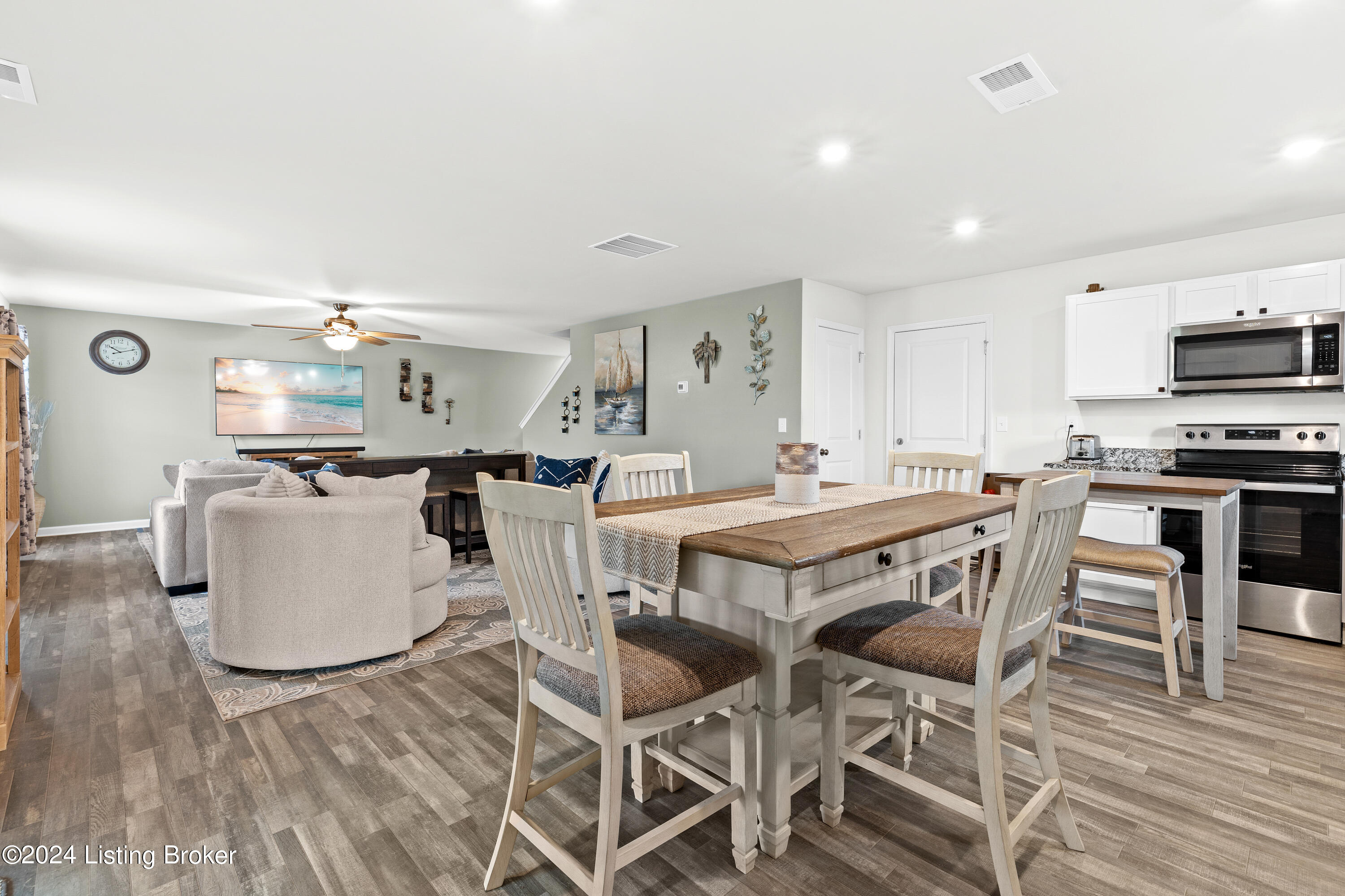 138 Spring Lake Ln