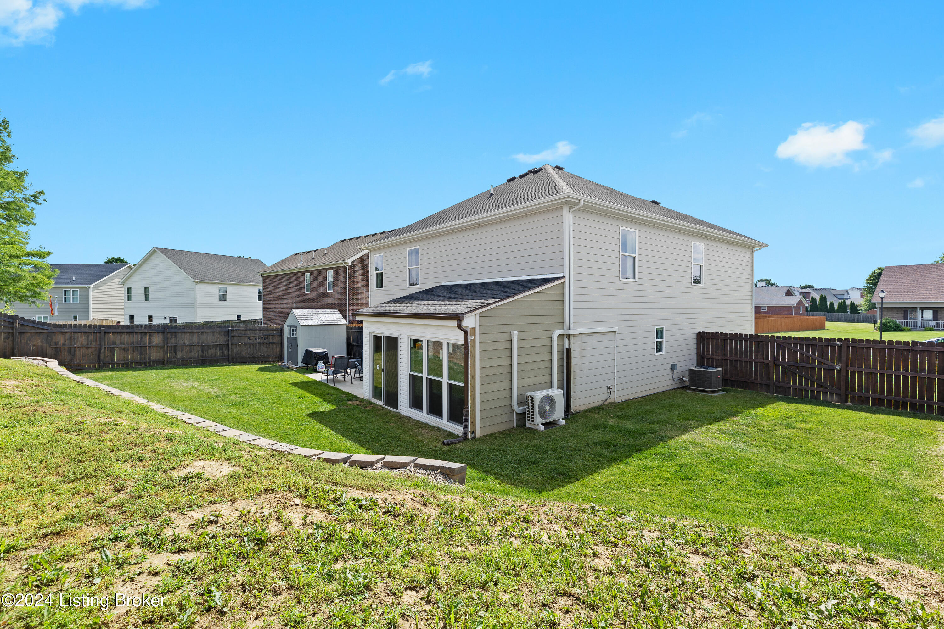 138 Spring Lake Ln