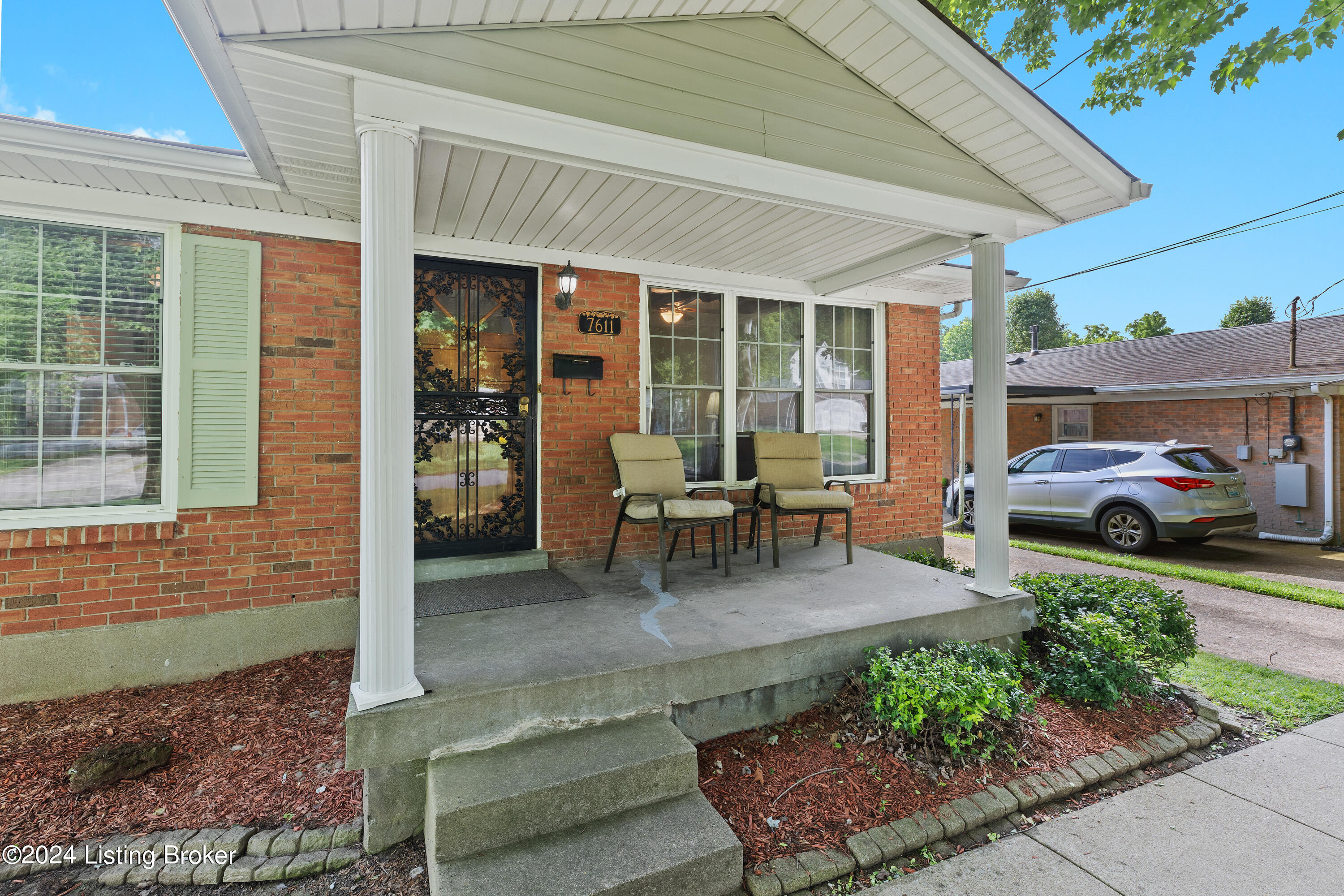 7611 Norwich Blvd