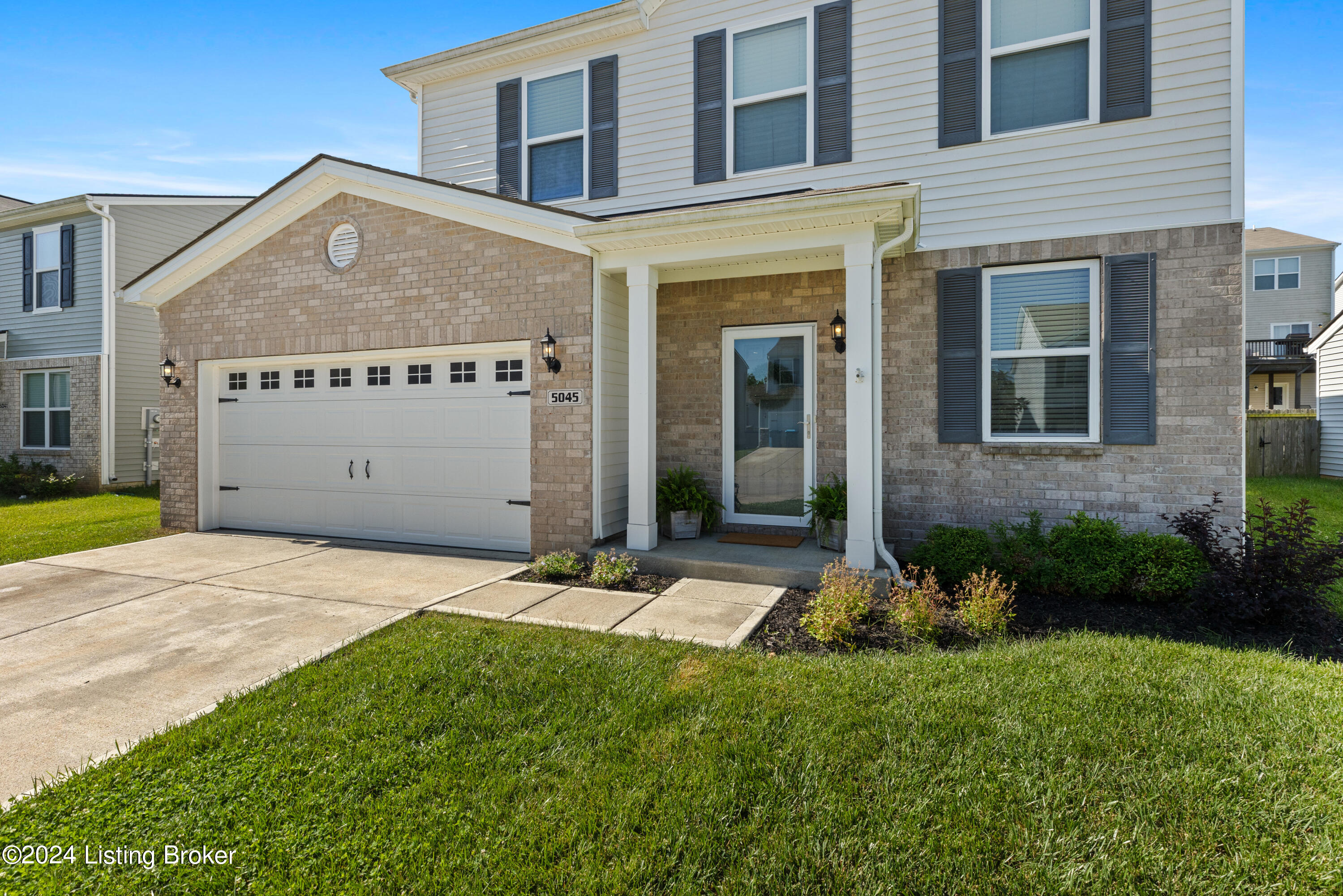 5045 Tealwood Dr