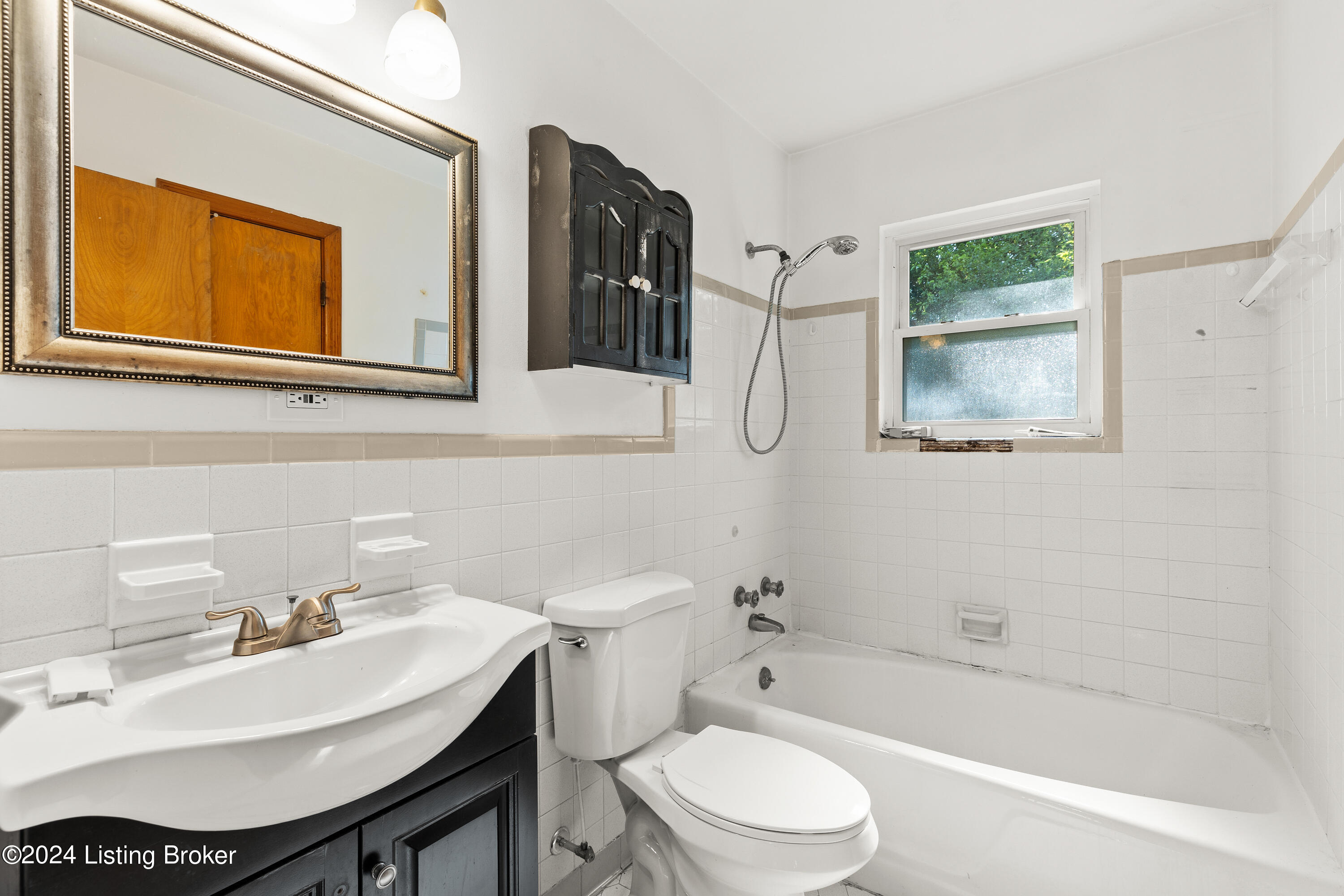 3423 Fernheather Dr