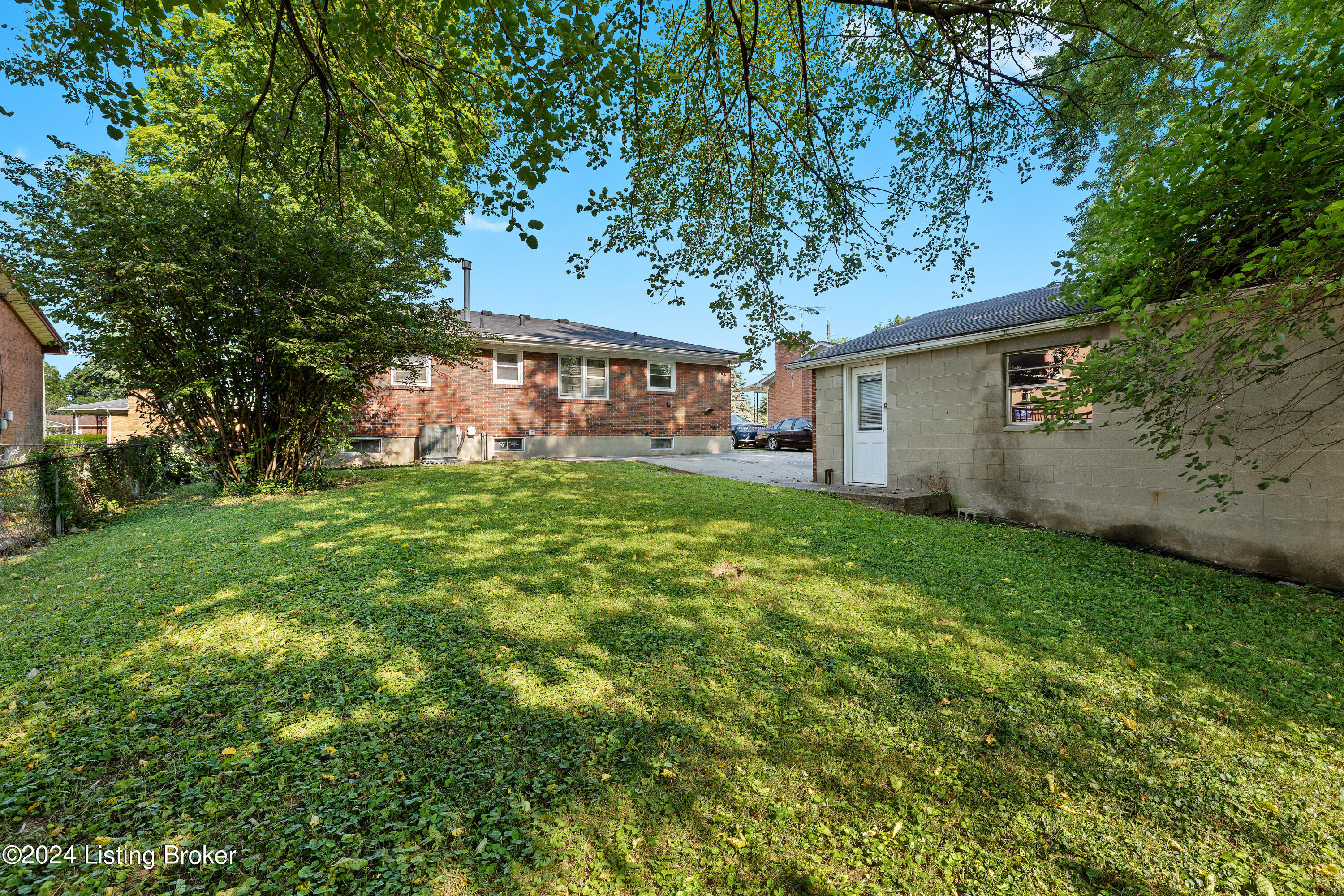 3423 Fernheather Dr