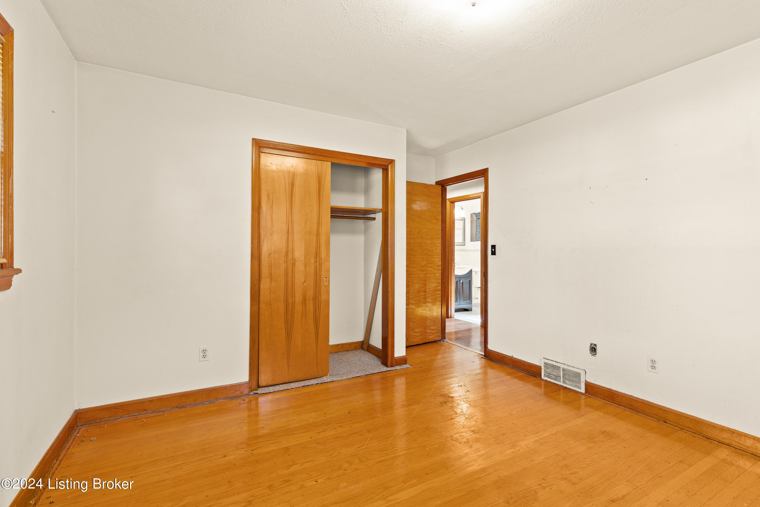 3423 Fernheather Dr