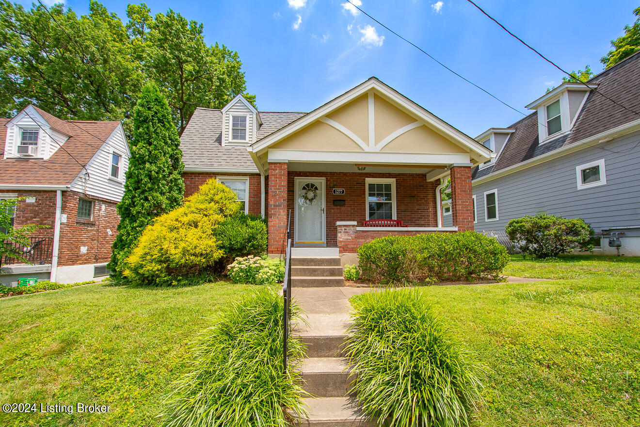 1277 Lydia St