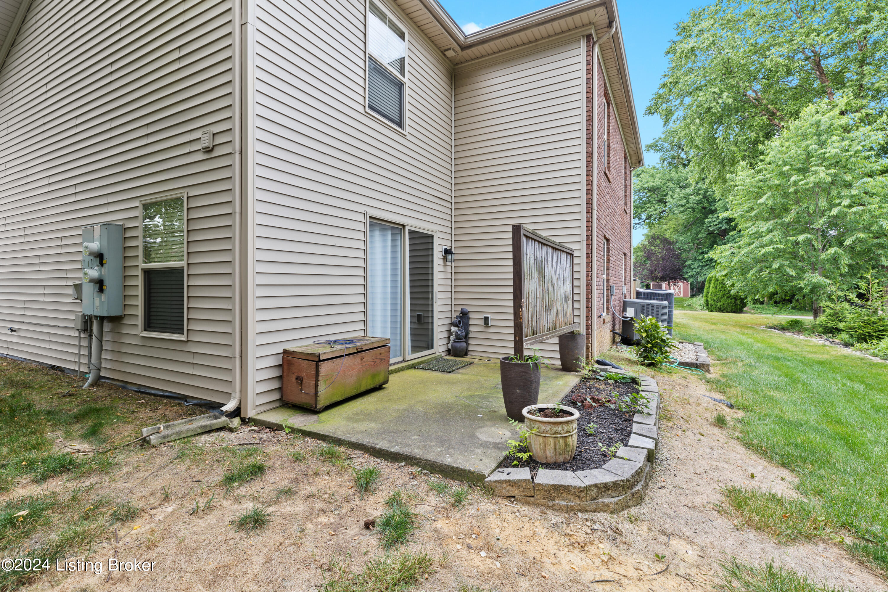 10103 Spruce Grove Dr