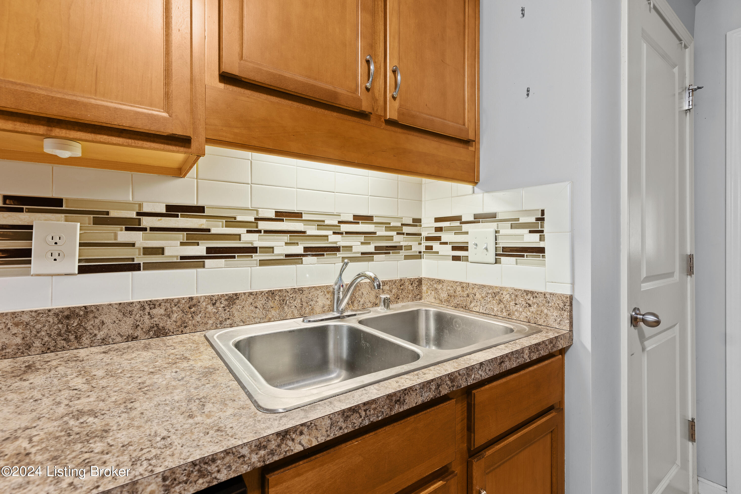 10103 Spruce Grove Dr