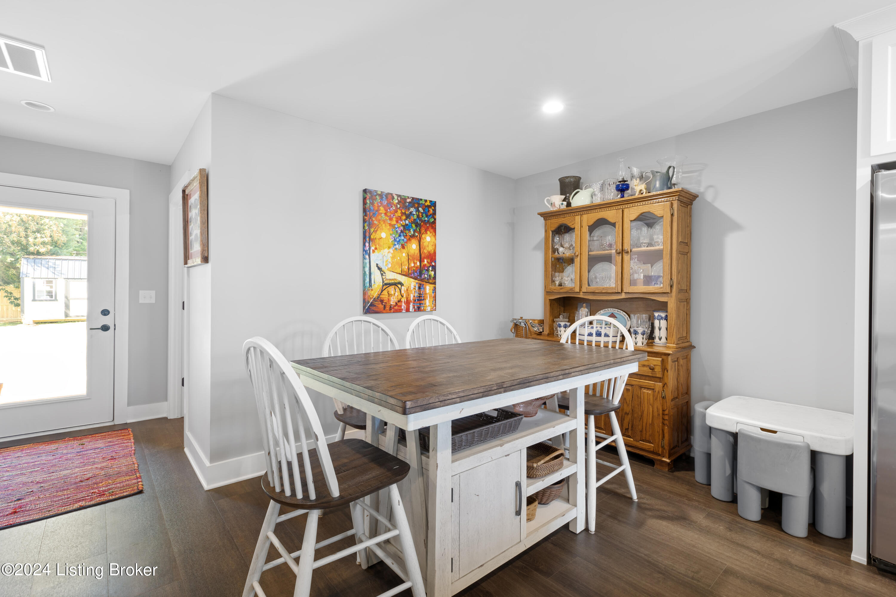 1004 Ray Wimsett Blvd, A