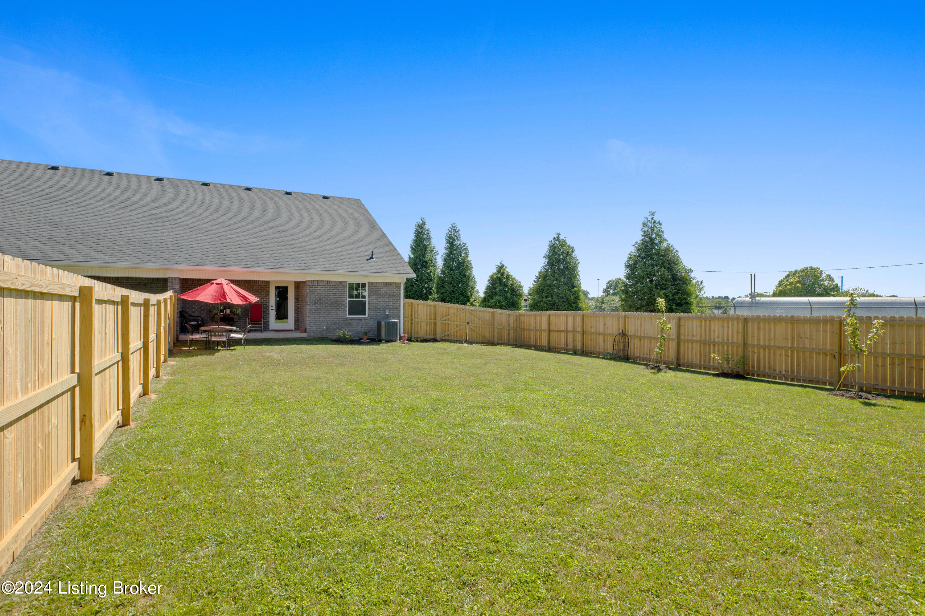 1004 Ray Wimsett Blvd, A