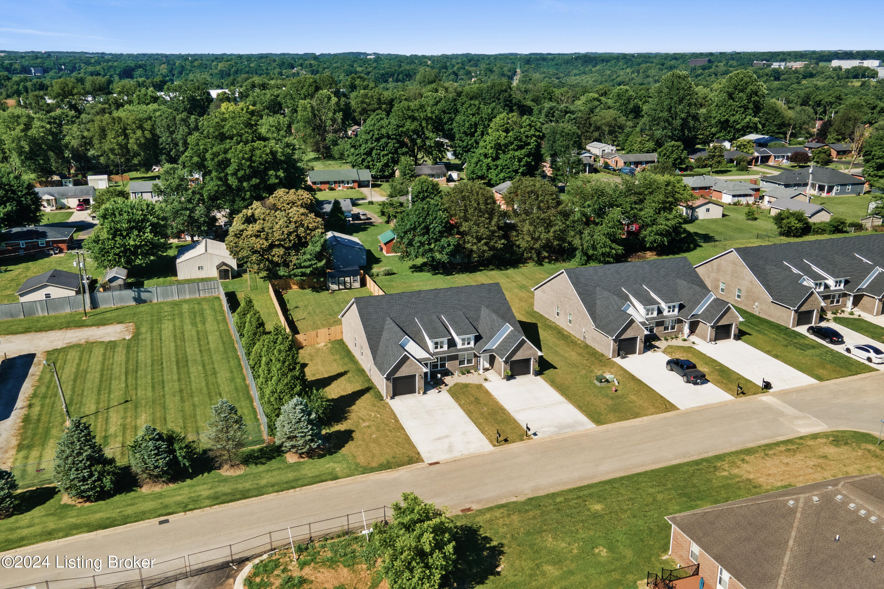 1004 Ray Wimsett Blvd, A