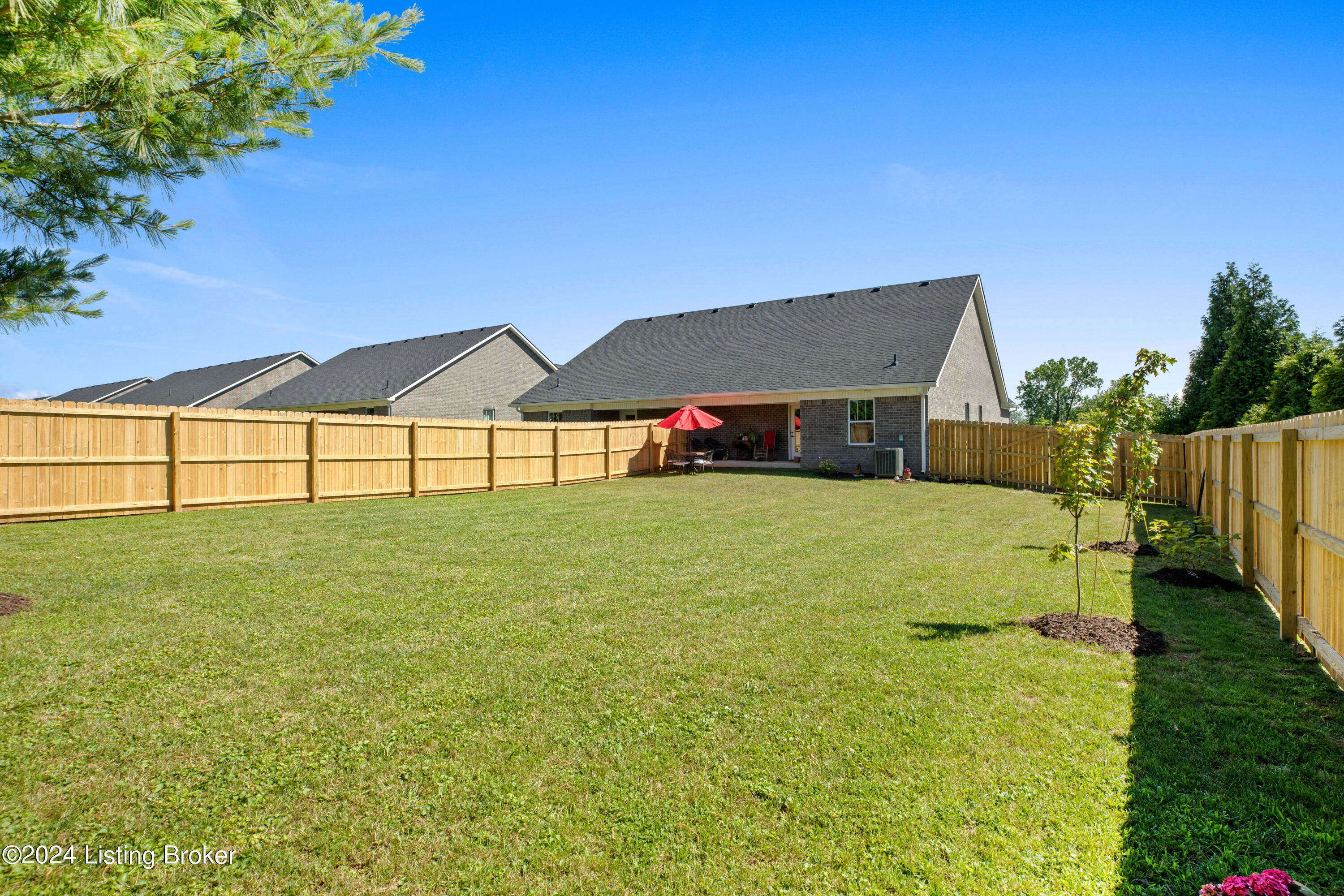 1004 Ray Wimsett Blvd, A