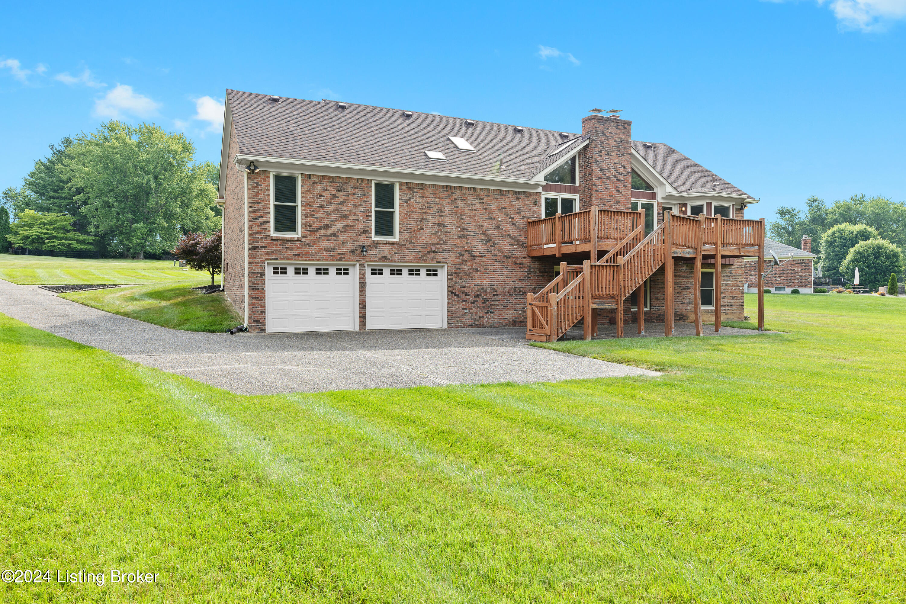 7421 Sunset Ln