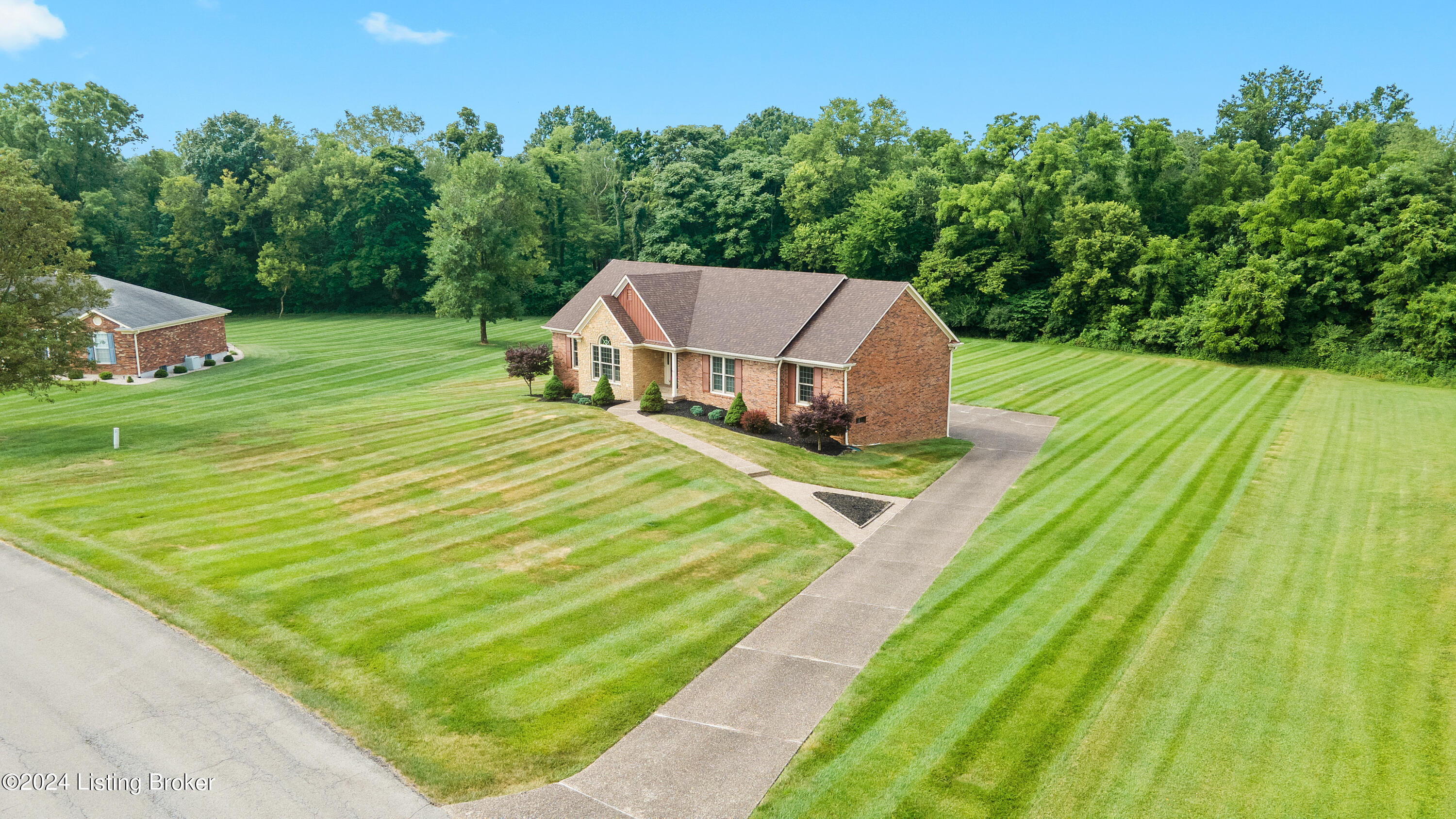 7421 Sunset Ln