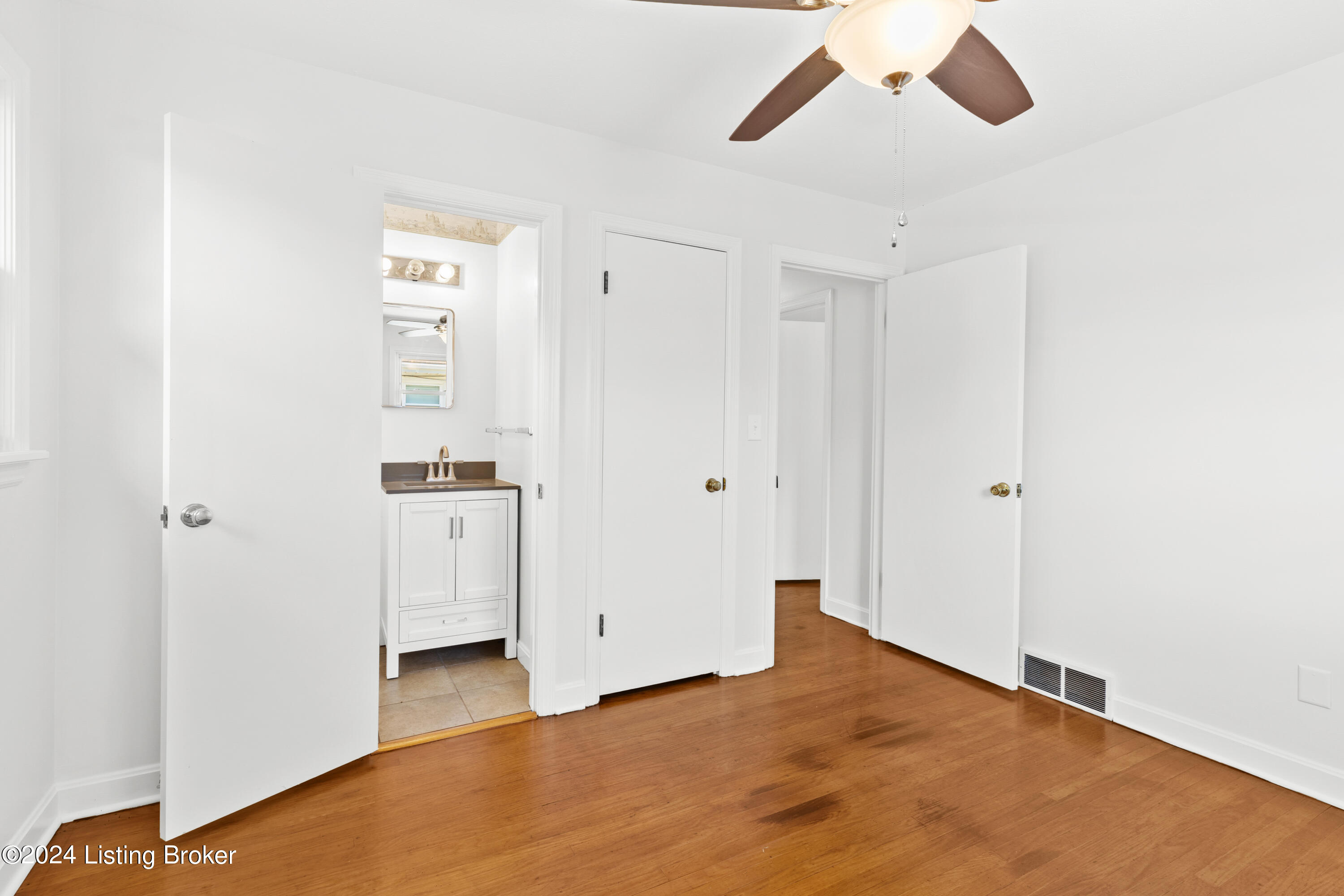 3455 Heatherfield Dr